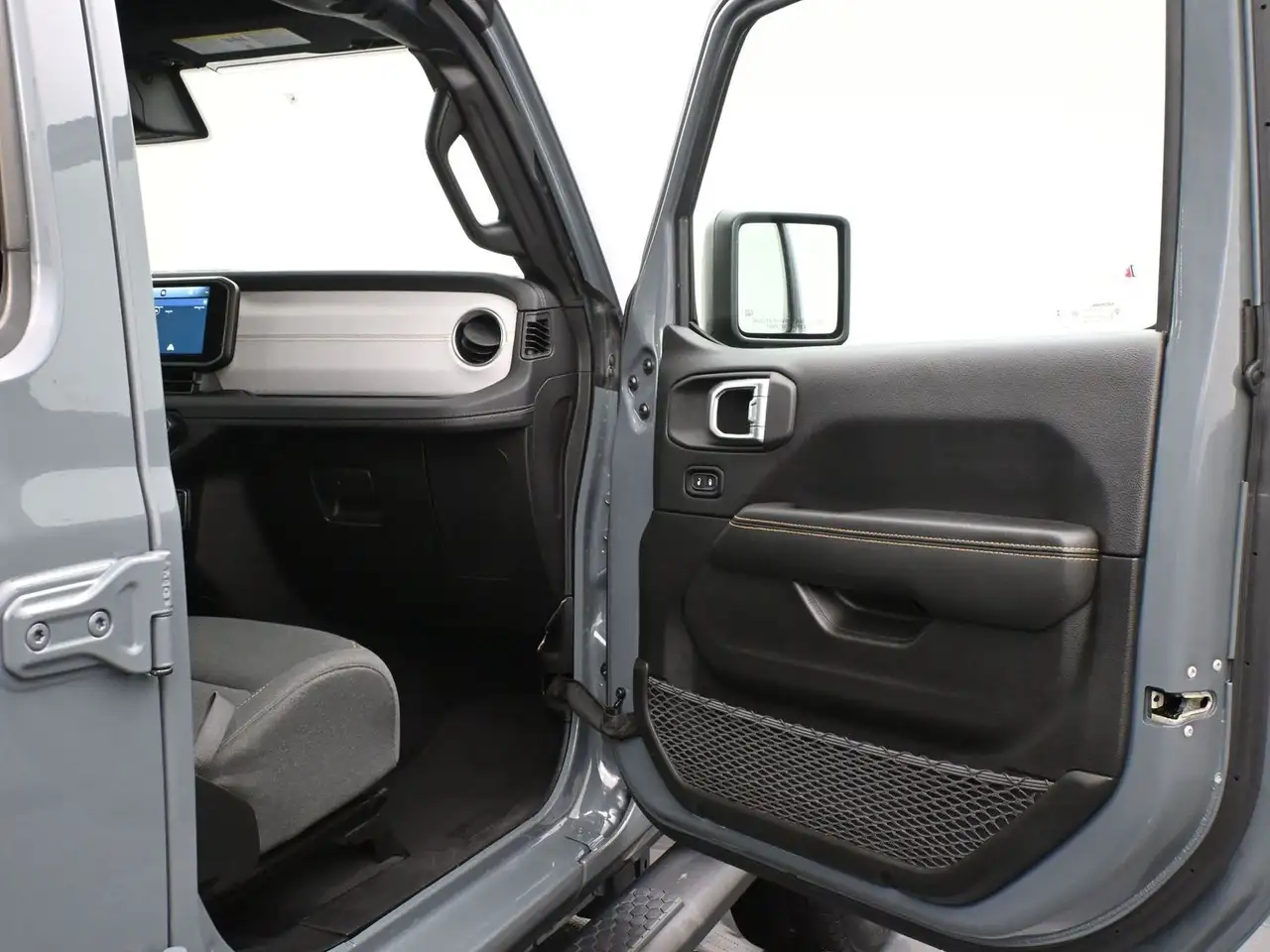 Jeep Wrangler снимка Jeep Wrangler