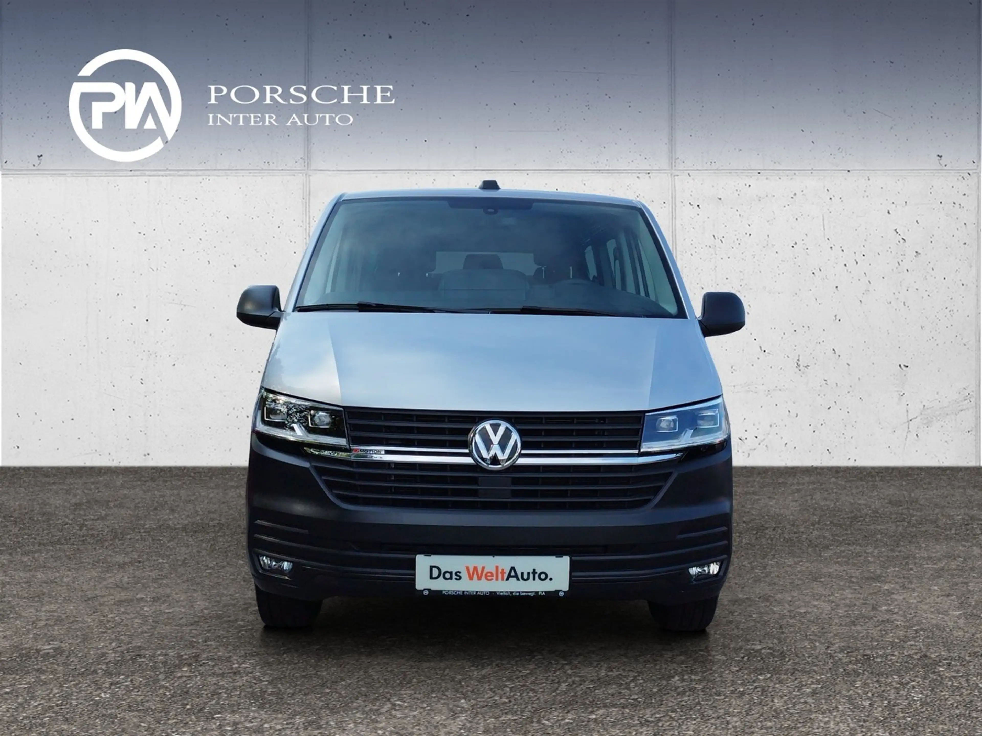 Volkswagen T6.1 Transporter Kombi LR TDI 4MOTION — photo 2