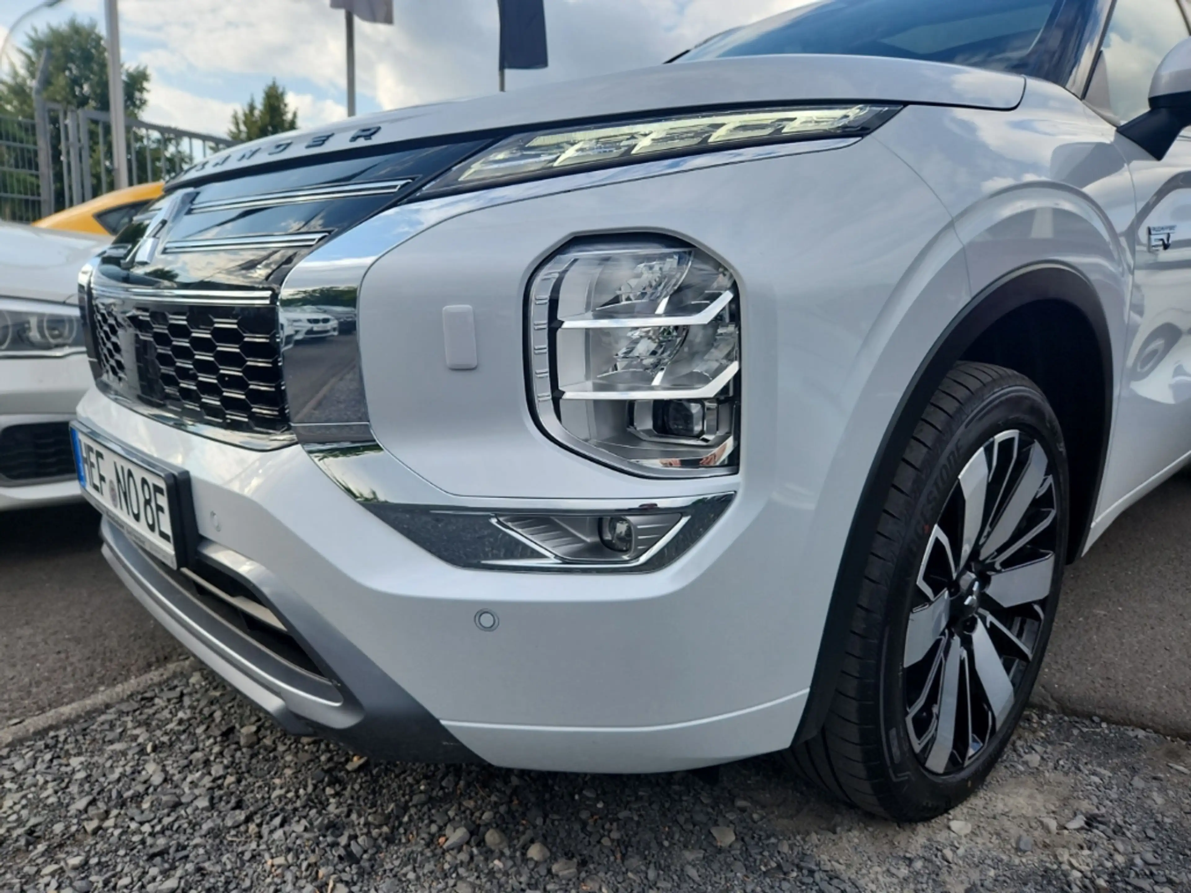 Mitsubishi Outlander Top 4WD Pano Leder Yamaha — photo 6