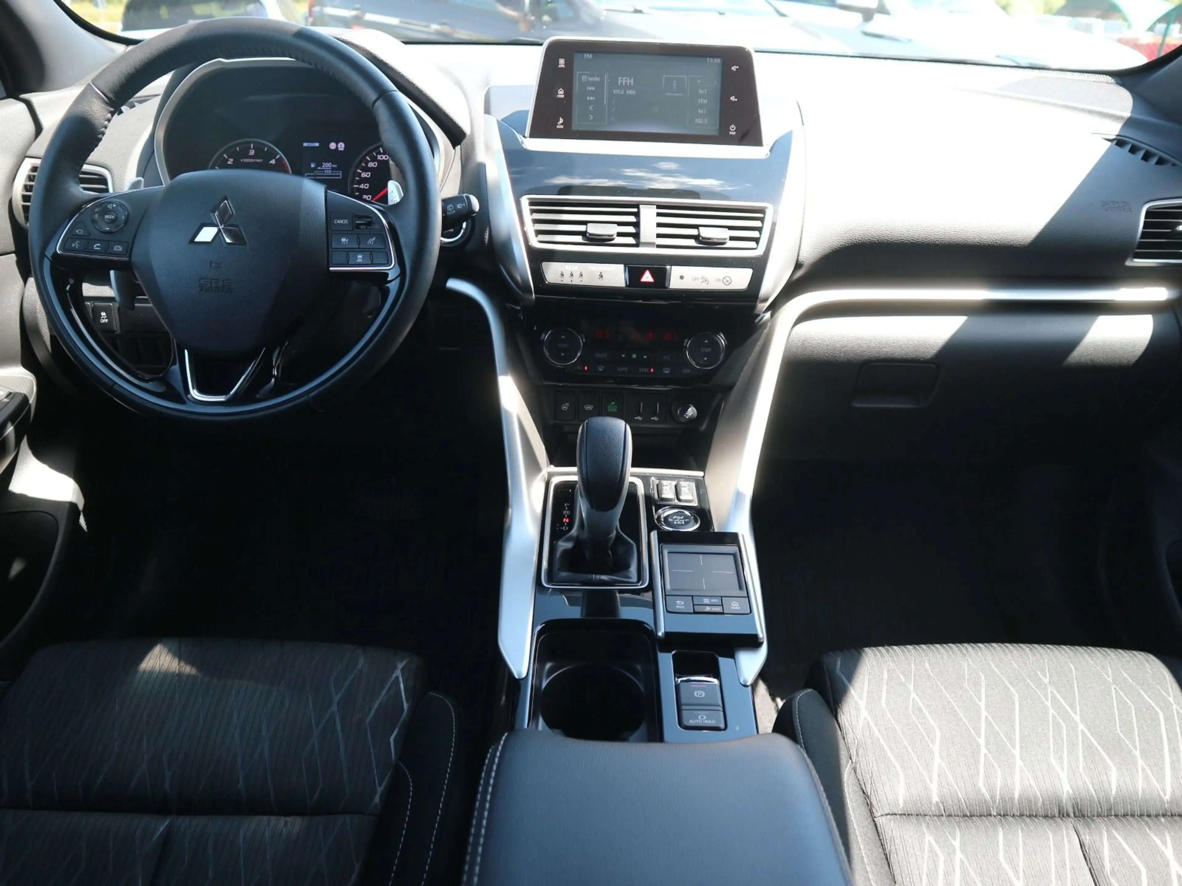 Mitsubishi Eclipse Cross 2.2 DI-D 4WD Active+ 360° LED AHK — photo 10