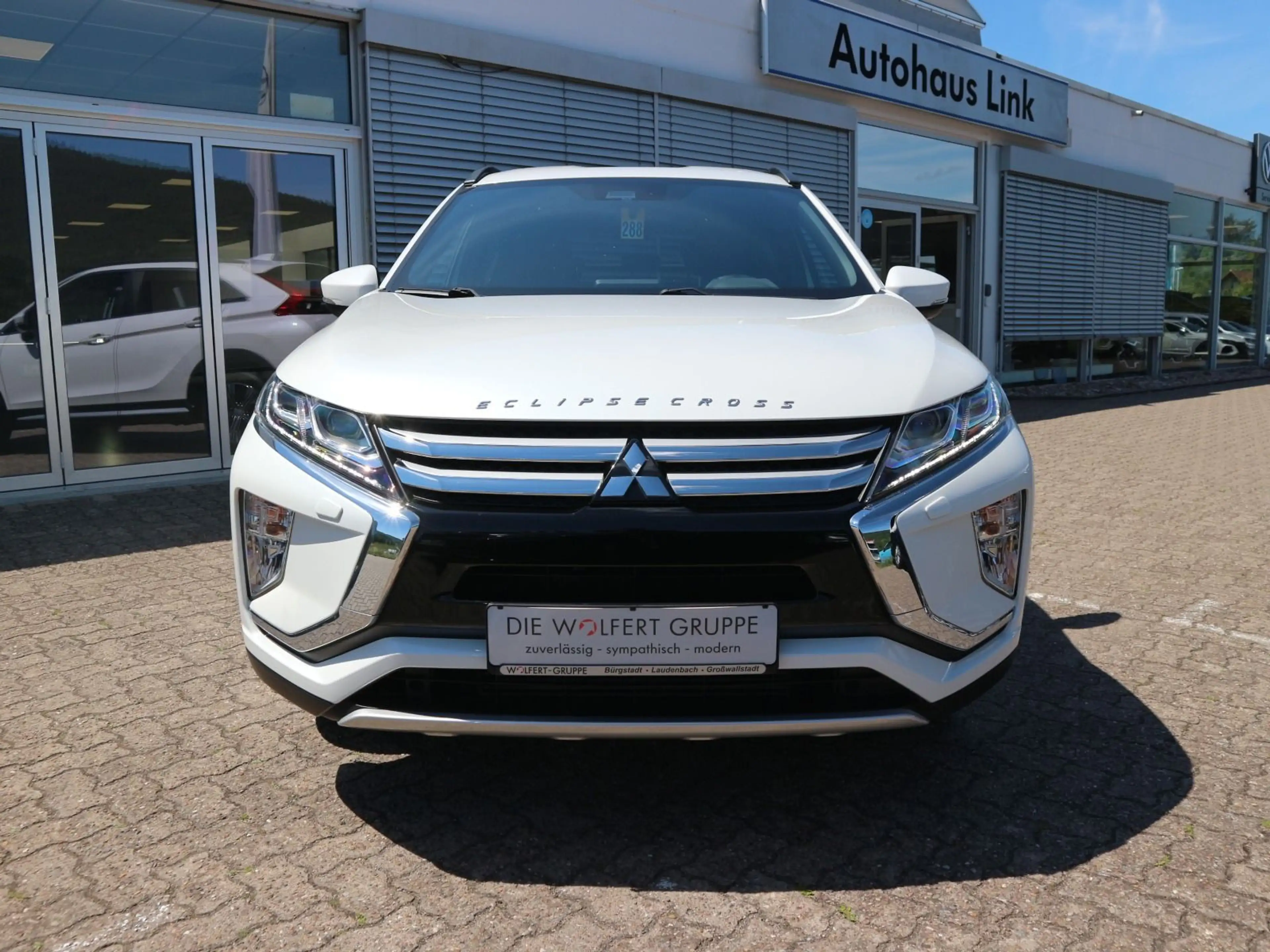 Mitsubishi Eclipse Cross 2.2 DI-D 4WD Active+ 360° LED AHK — photo 3