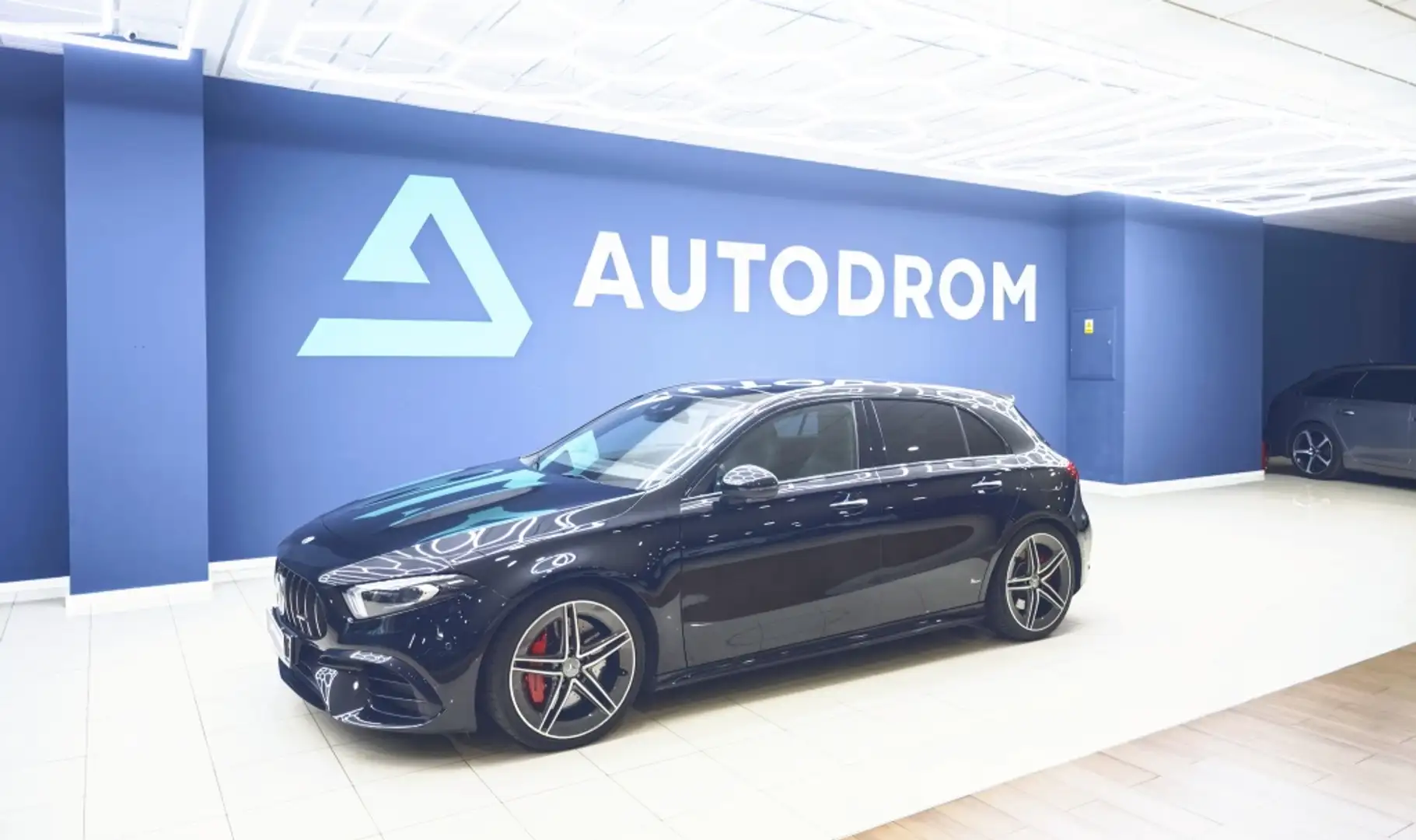 Mercedes-Benz A 45 AMG S 4Matic+ 8G-DCT Чёрный - 1