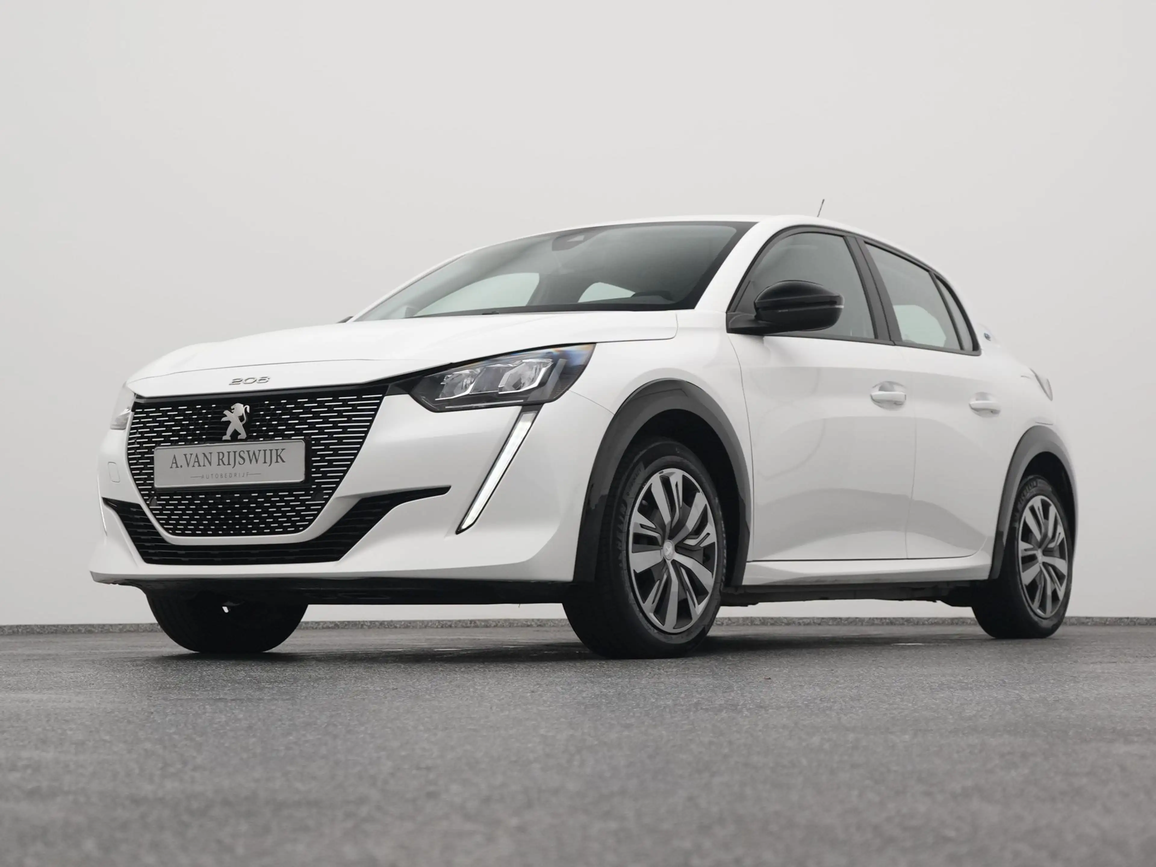 Peugeot e-208 EV Active 50 kWh | CARPLAY — photo 16