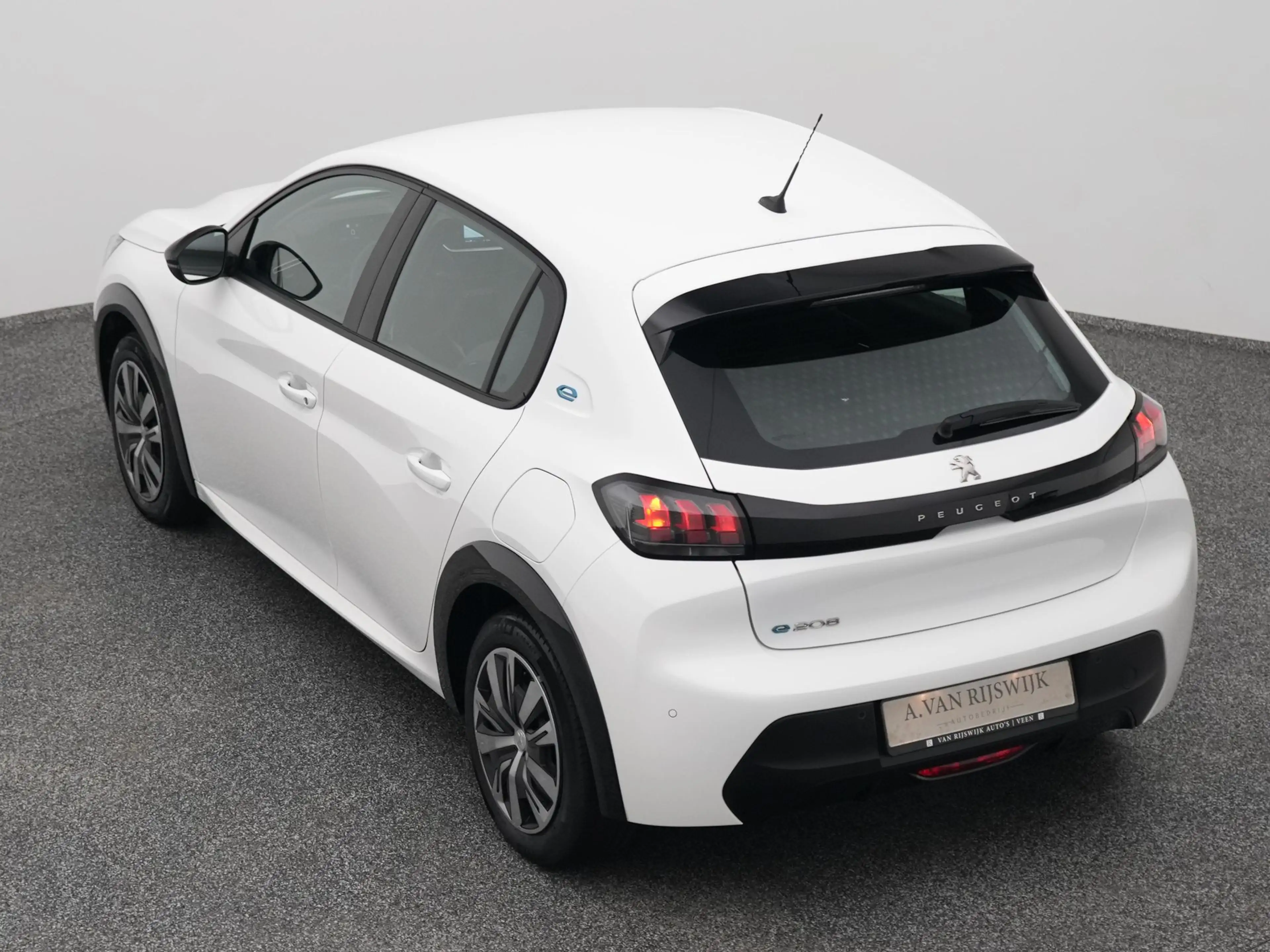 Peugeot e-208 EV Active 50 kWh | CARPLAY — photo 26