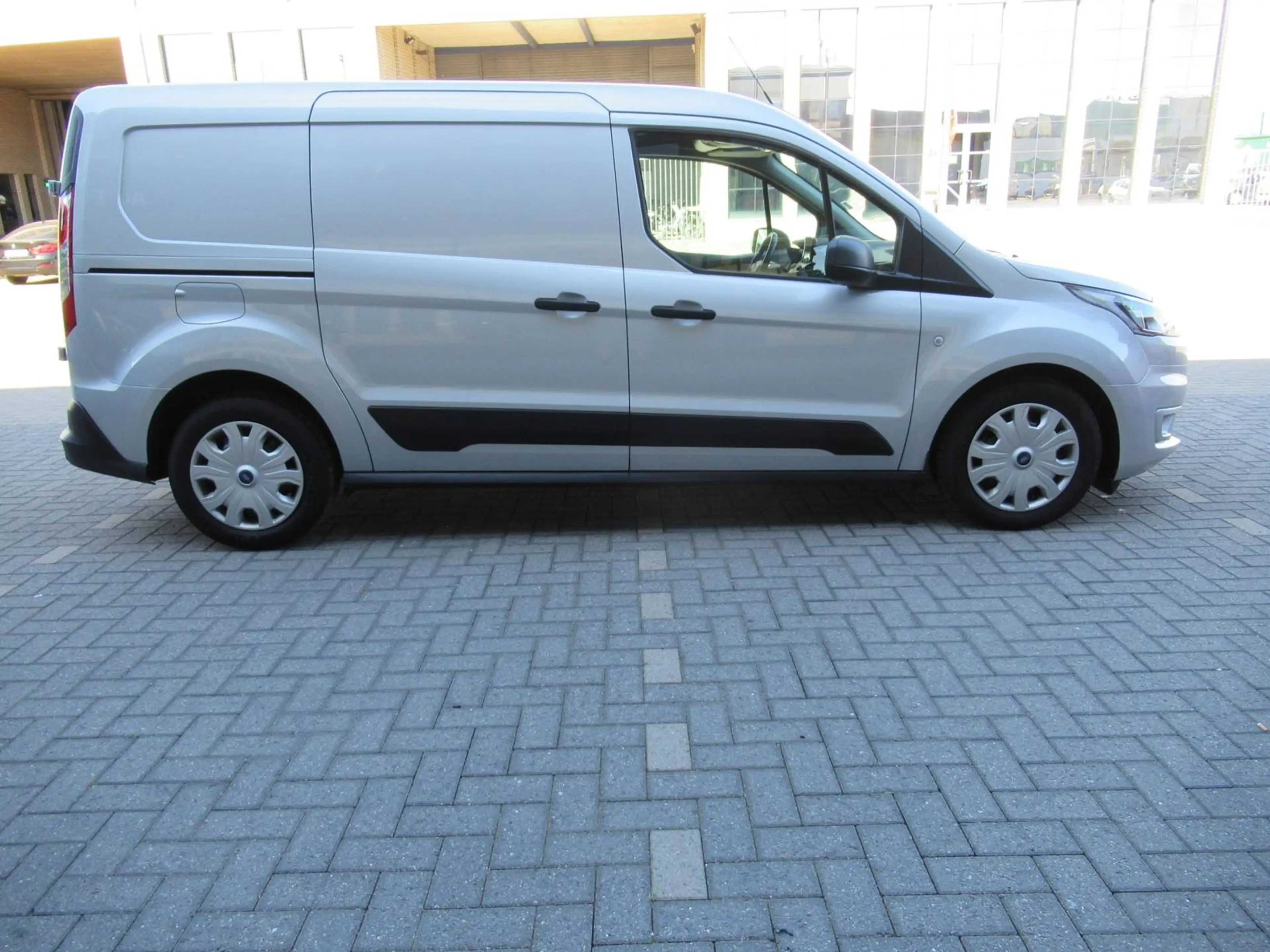 Ford Transit Connect T210 1.5 TDCi Trend L2-Navi-Airco-Camera-Cruise — photo 4