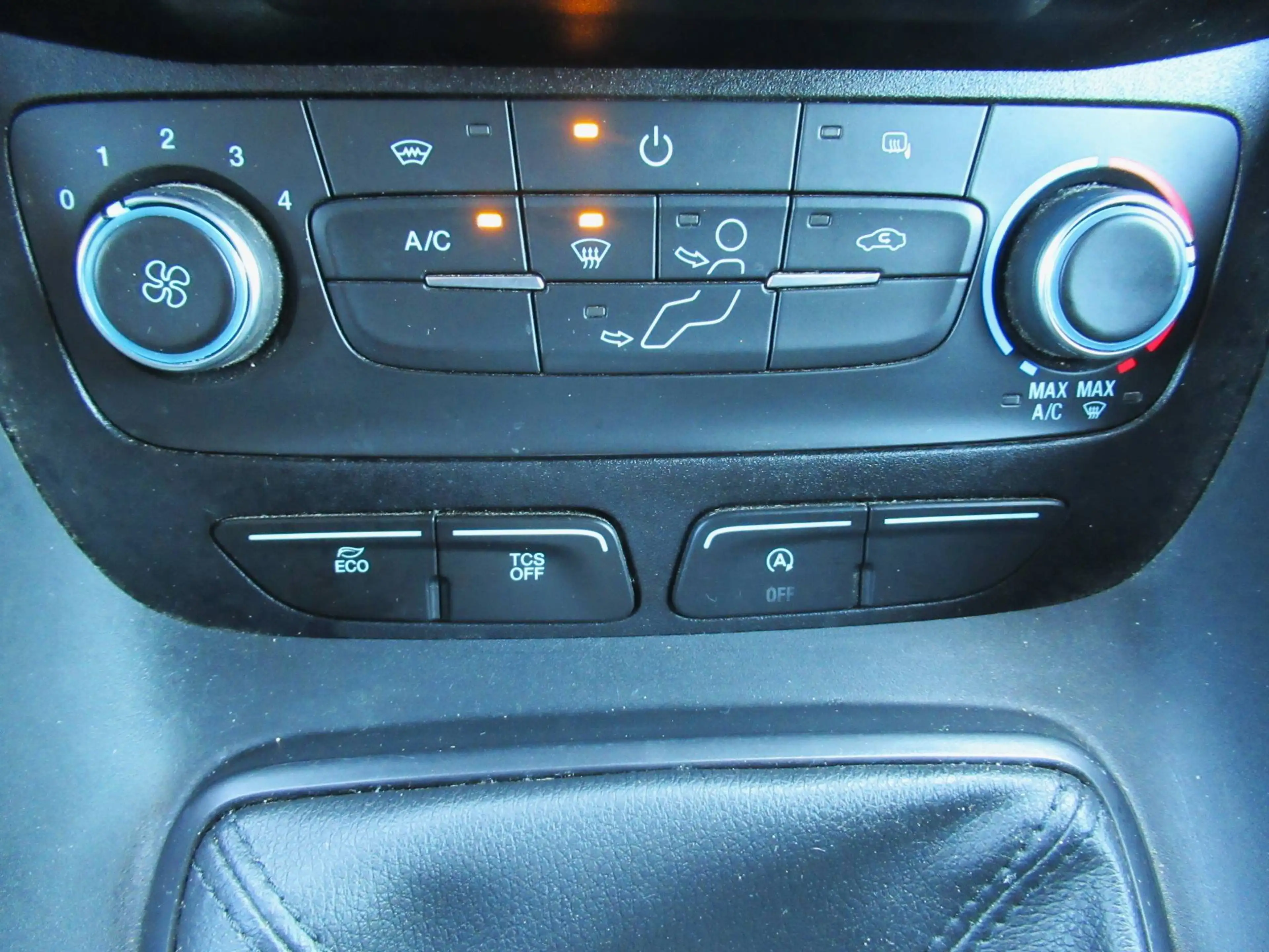 Ford Transit Connect T210 1.5 TDCi Trend L2-Navi-Airco-Camera-Cruise — photo 13