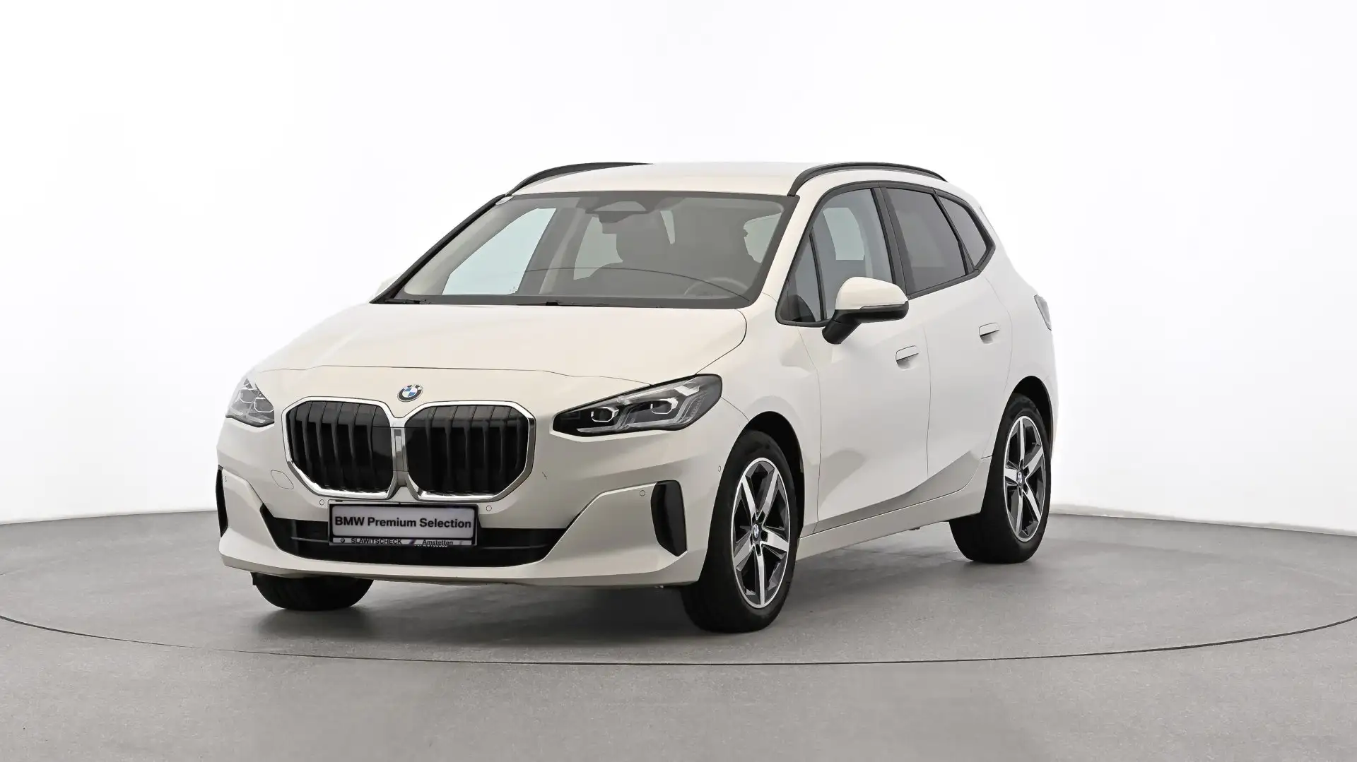 BMW 218 d U06 Weiß - 1