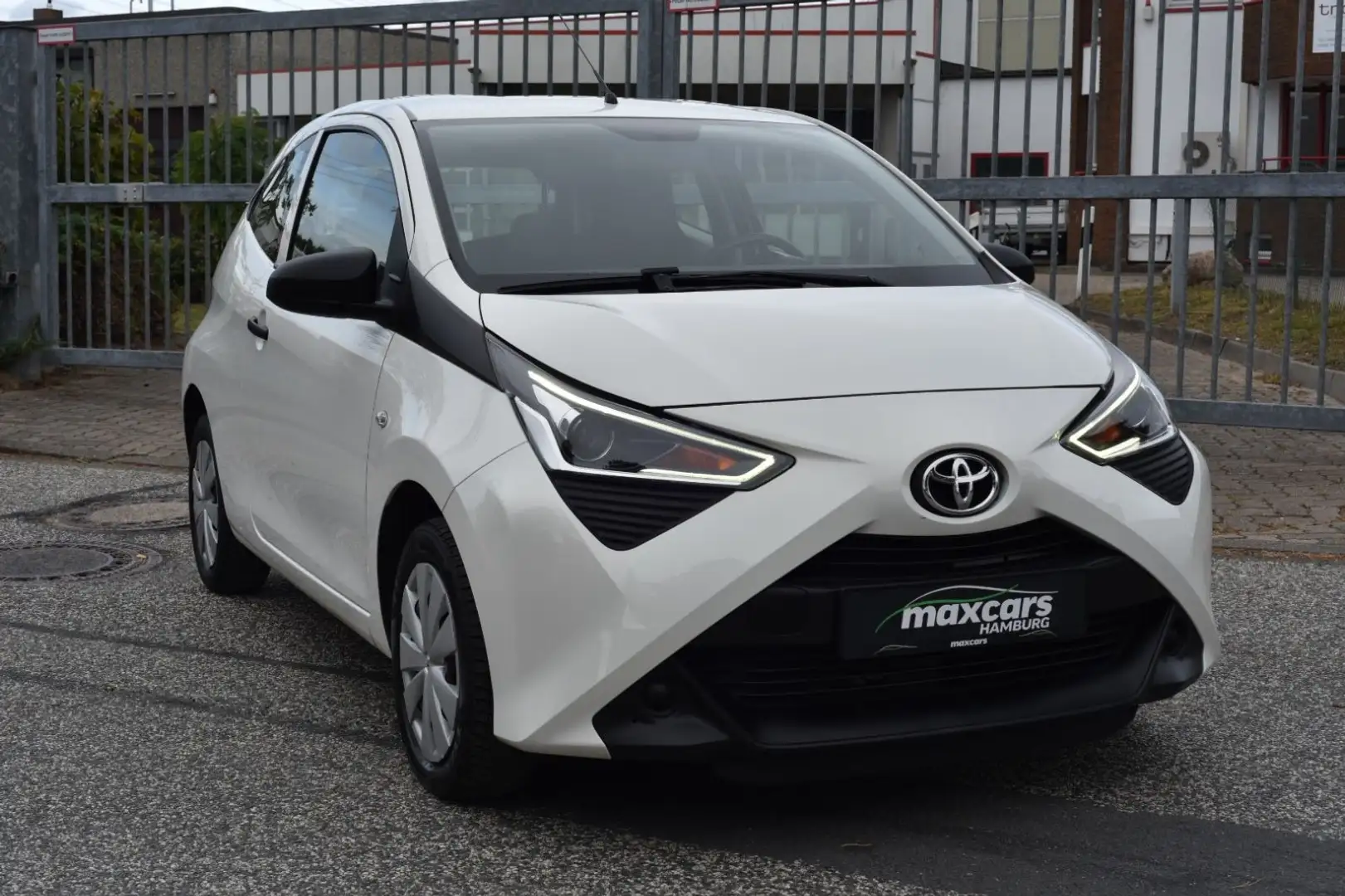 Toyota Aygo X TÜV NEU 1 HAND Weiß - 1