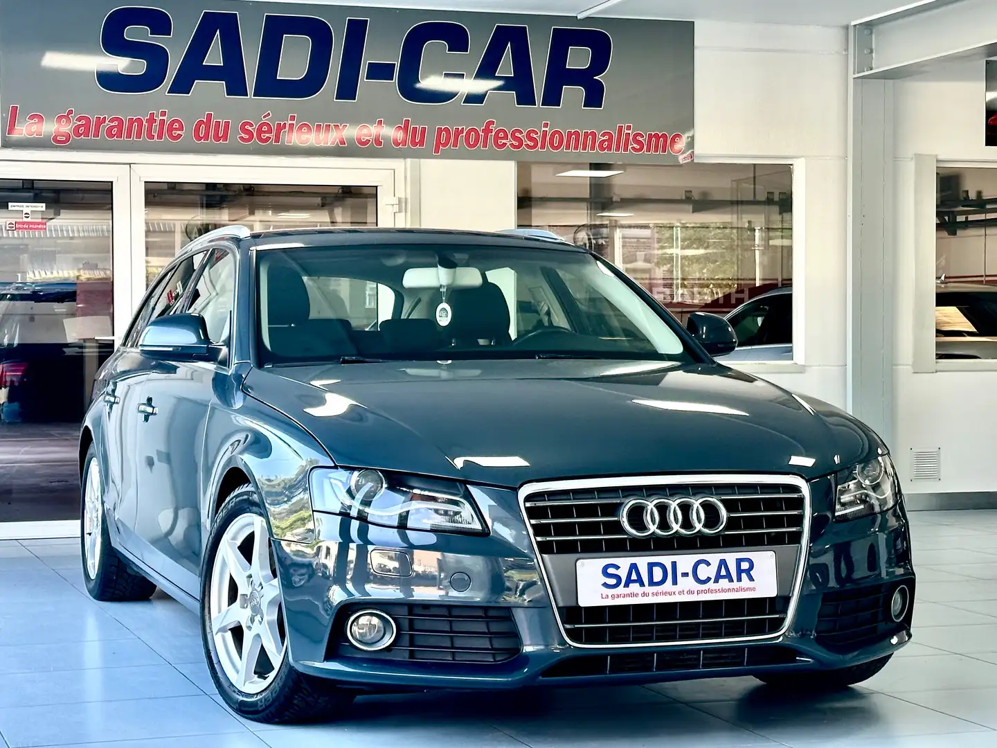 Audi A4 Avant 2.0 TDi 120cv DPF - Ambition Grijs - 1