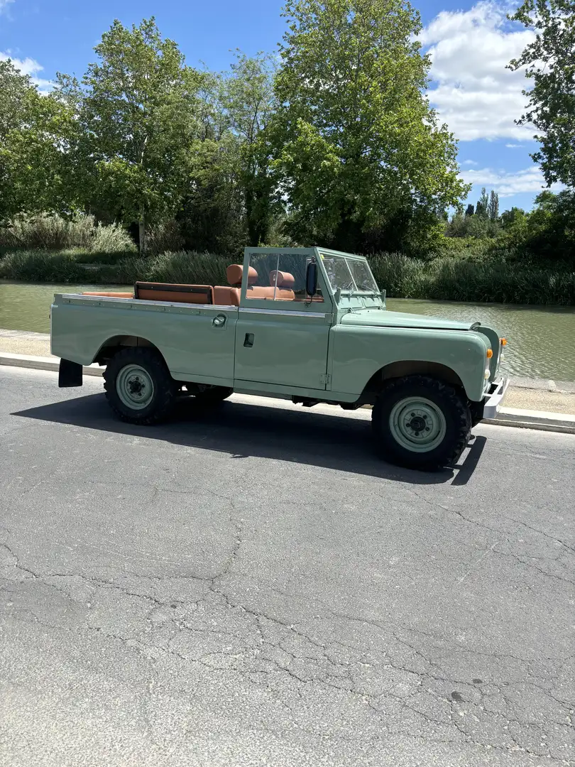 Land Rover Series 109 - 2