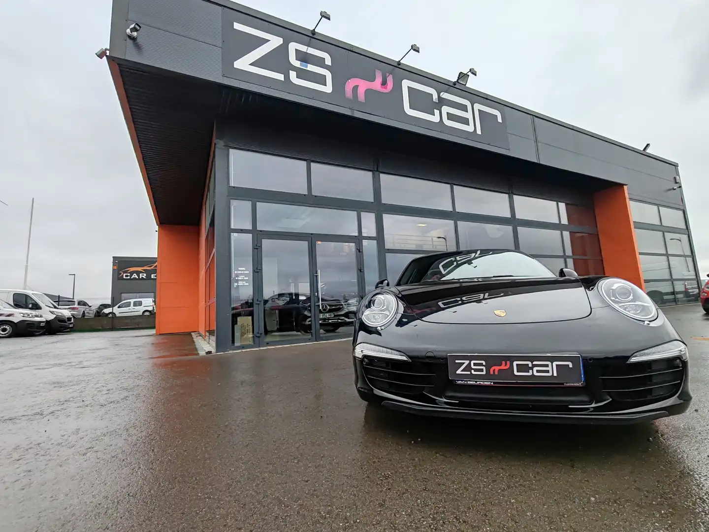 Porsche 911 911 Carrera 4 Coupé 3.4i 350 PDK Schwarz - 2