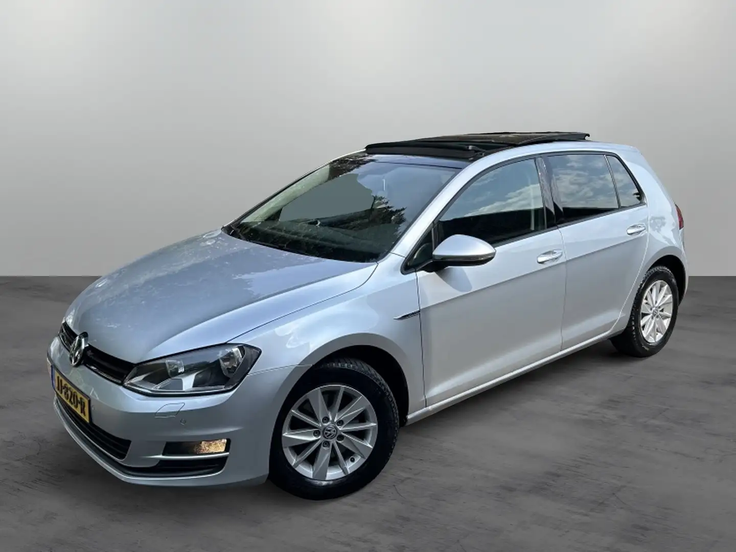 Volkswagen Golf 1.4 TSI 150pk 5-drs. Schuif/Kanteldak, Navi, Stoel Grijs - 2