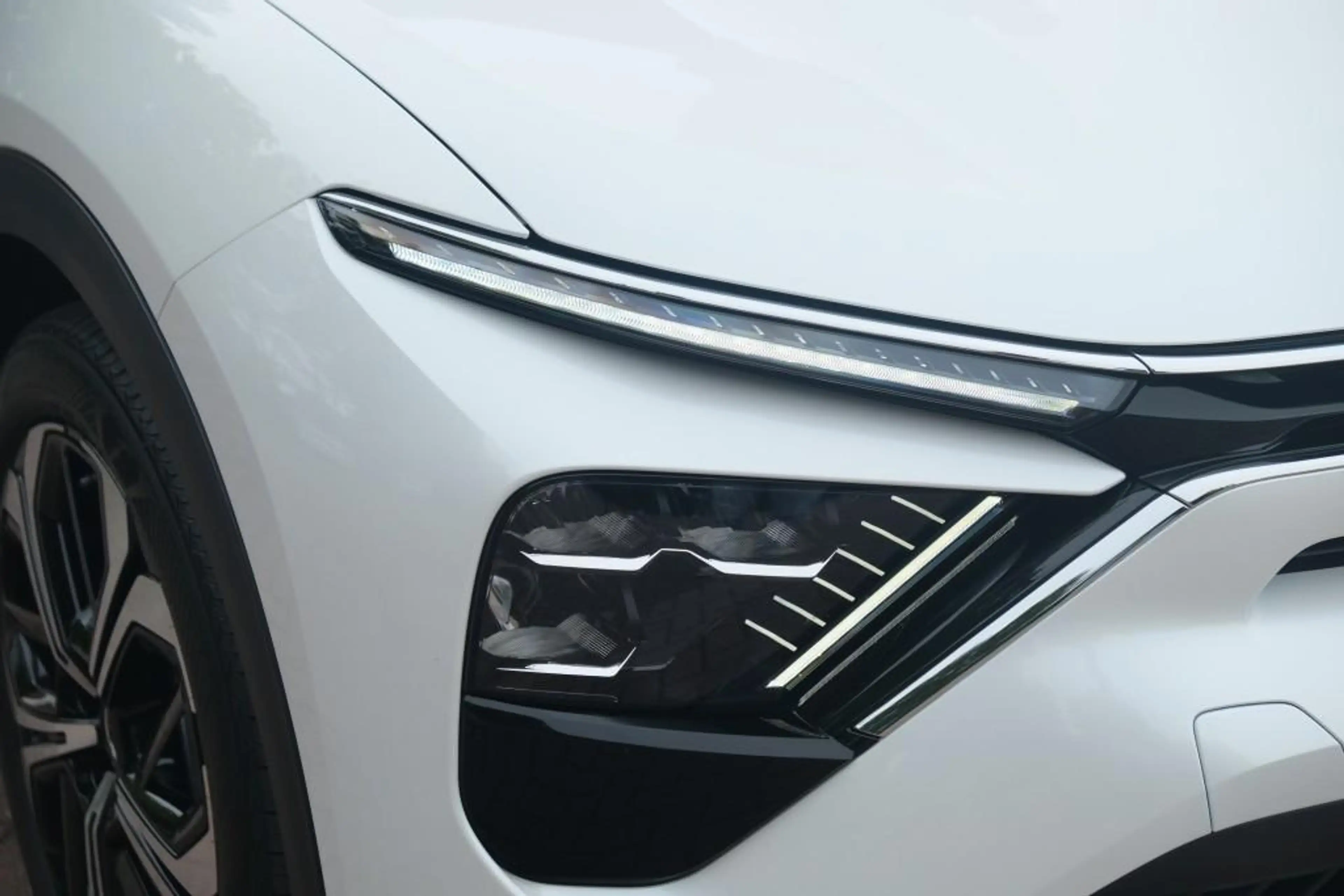 Citroen C5 X 1.6 Plug-in Hybrid 225pk EAT8 Shine | App Connect — photo 2