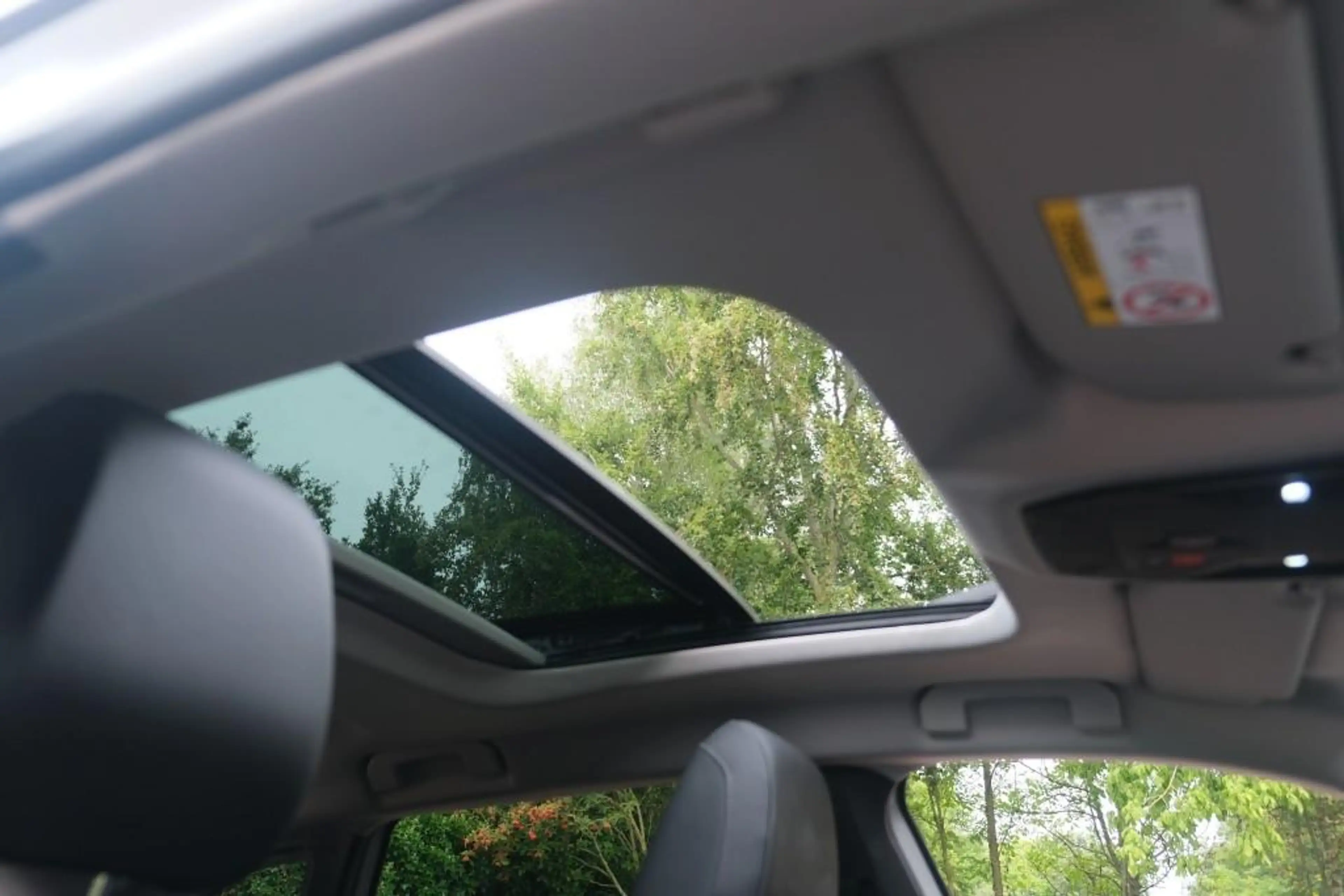 Citroen C5 X 1.6 Plug-in Hybrid 225pk EAT8 Shine | App Connect — photo 14
