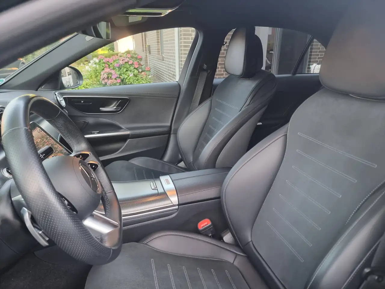 Mercedes-Benz C-Class C 300e AMG Line, миниатюра 27