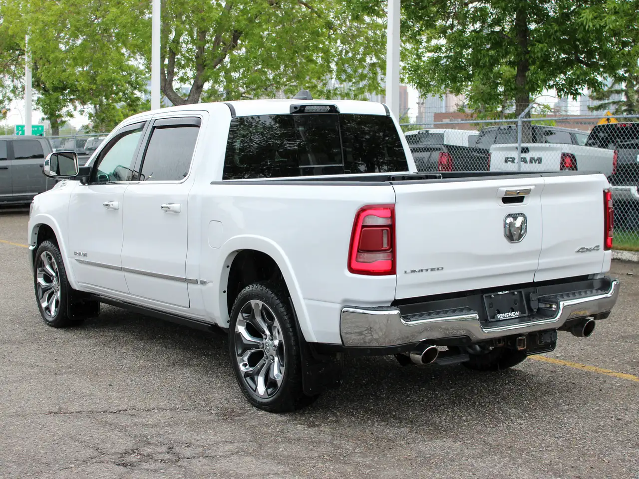 RAM 1500 снимка RAM 1500