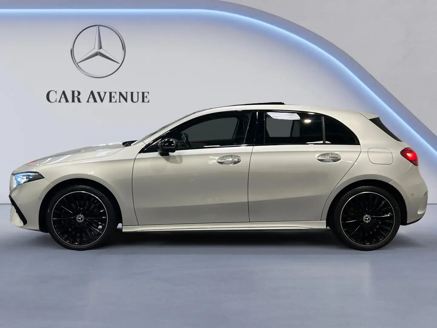 Mercedes-Benz A 250 Classe e AMG Line Silber - 2