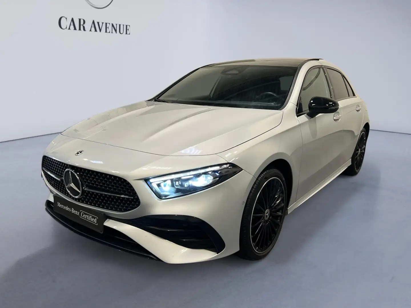 Mercedes-Benz A 250 Classe e AMG Line Silber - 1
