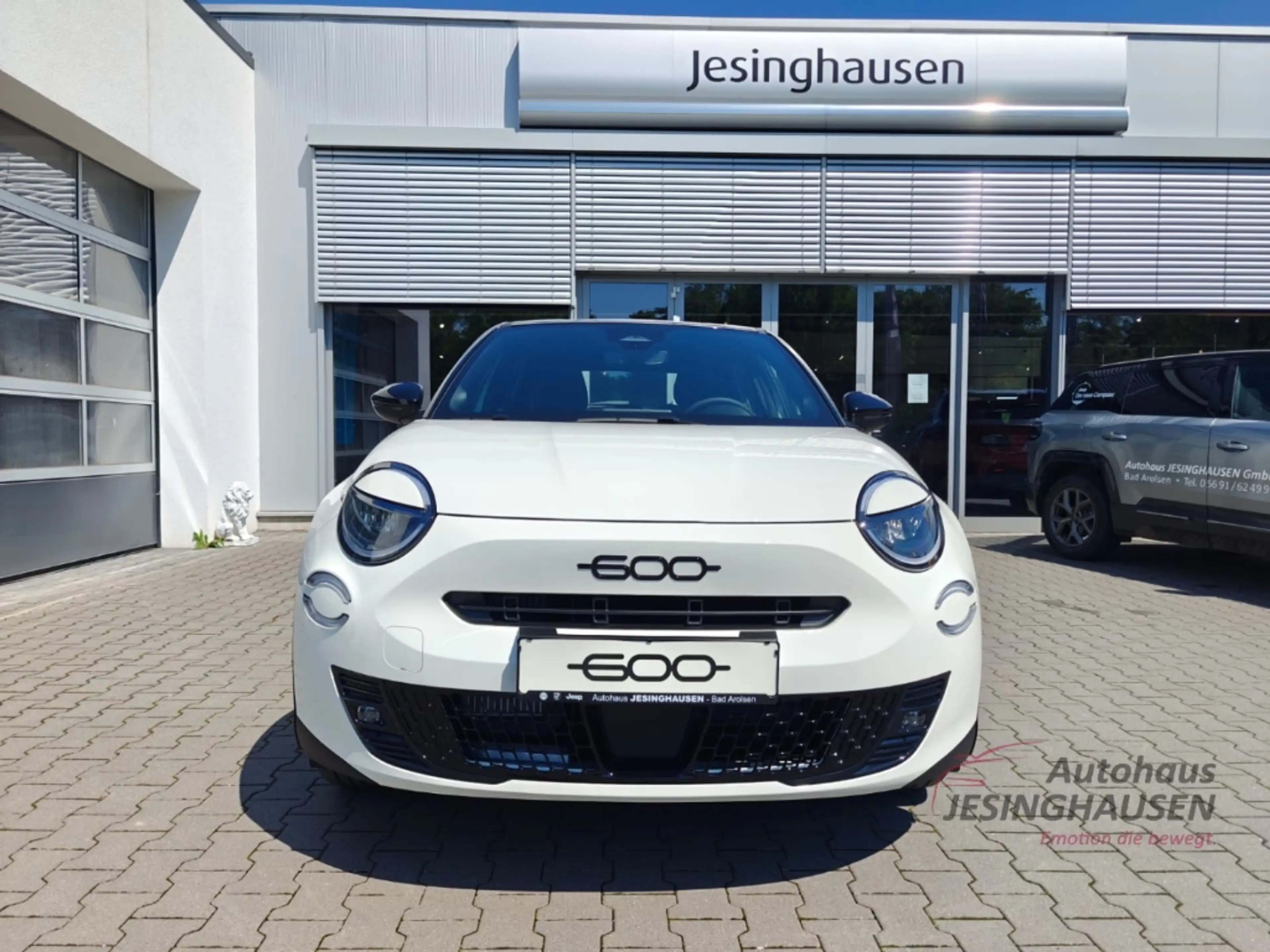 Fiat 600 Street Edition+WinterP.+PDC+ Apple Carplay+Digital — photo 2