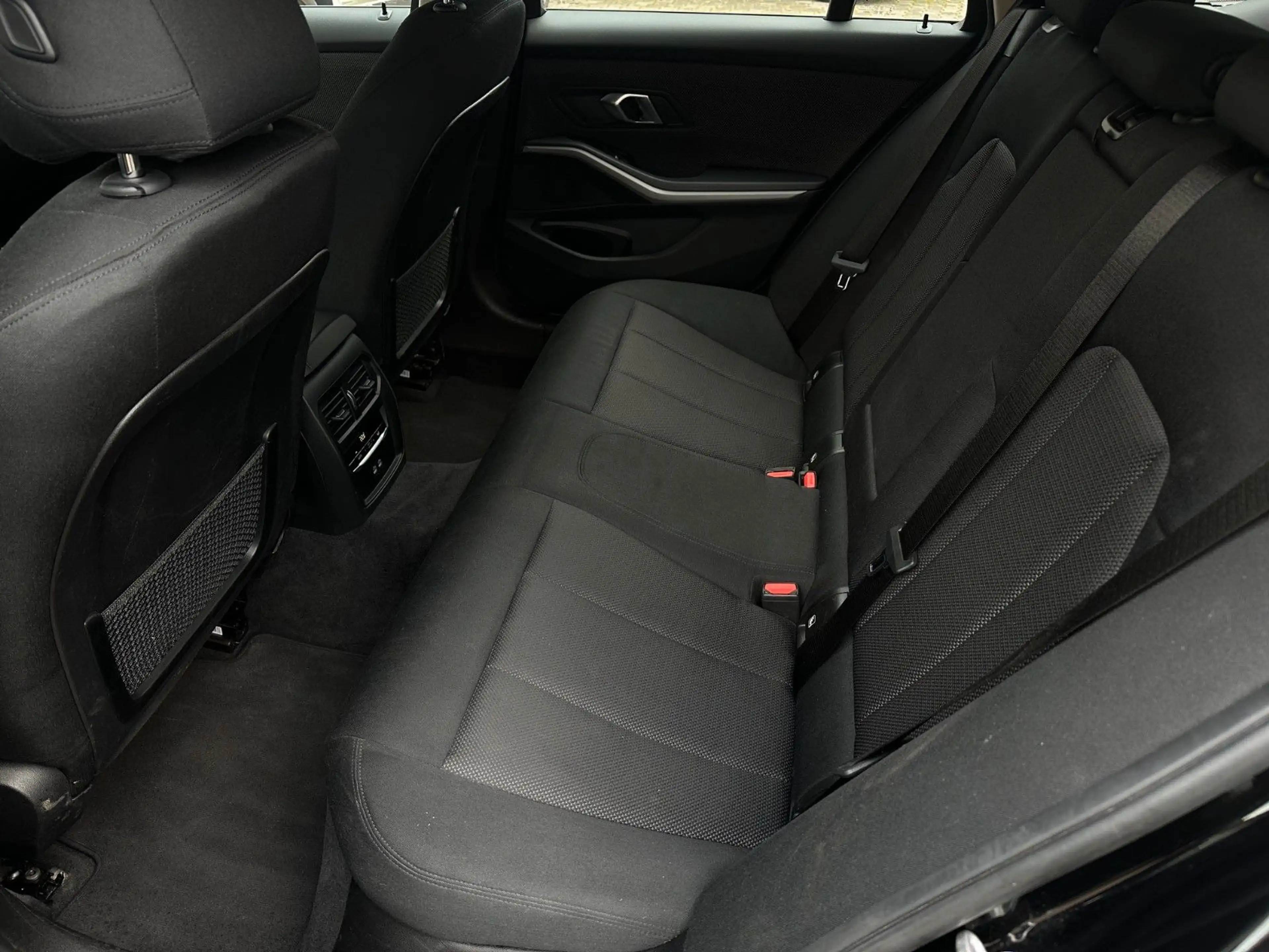 BMW 318 dT HUD Kamera Cockpit Professional 8-Fach — photo 12