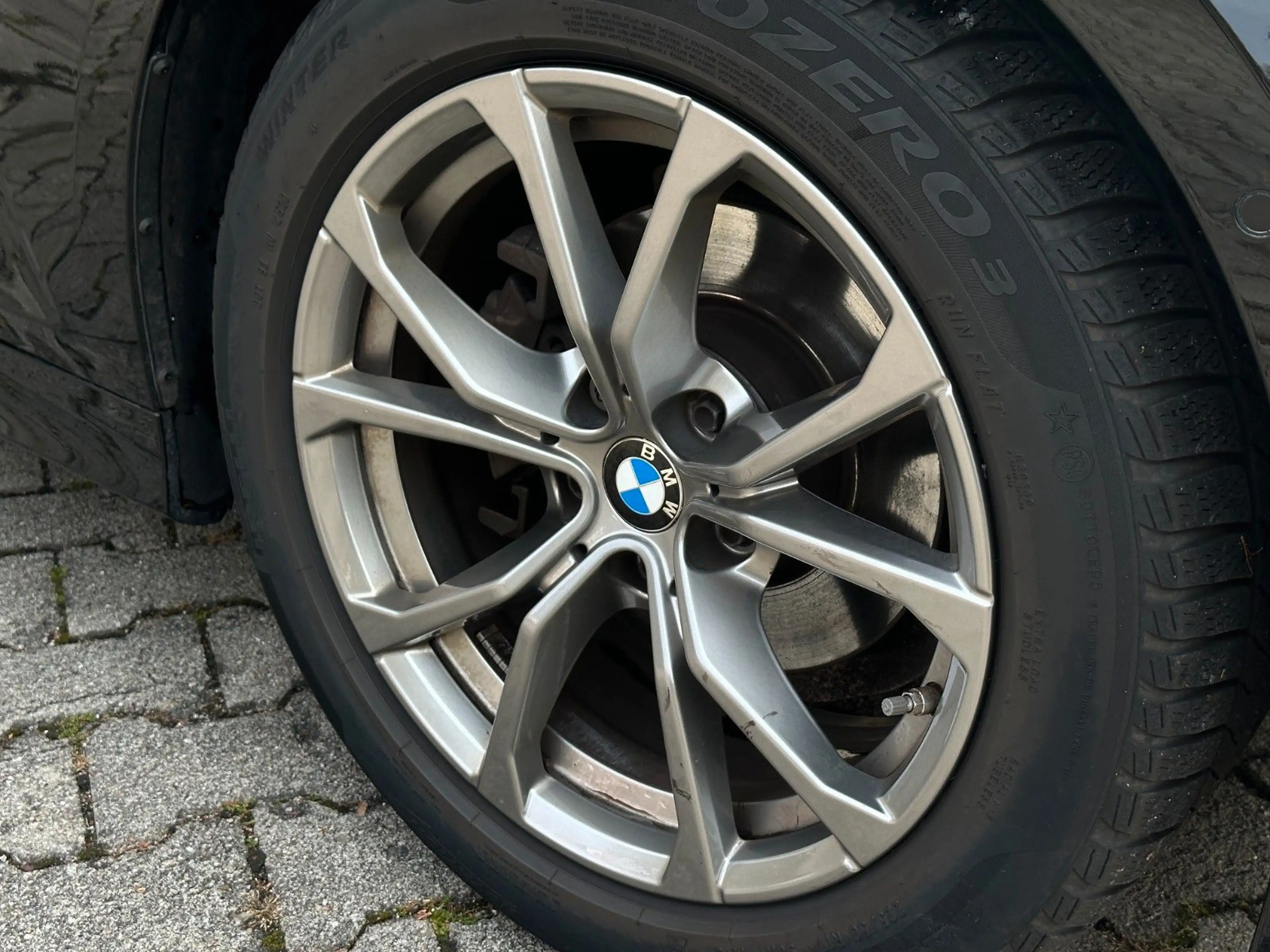 BMW 318 dT HUD Kamera Cockpit Professional 8-Fach — photo 3
