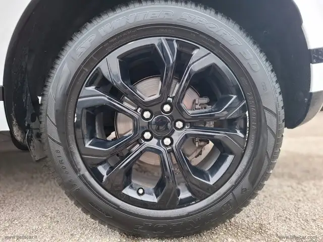 Land Rover Range Rover Evoque view 4