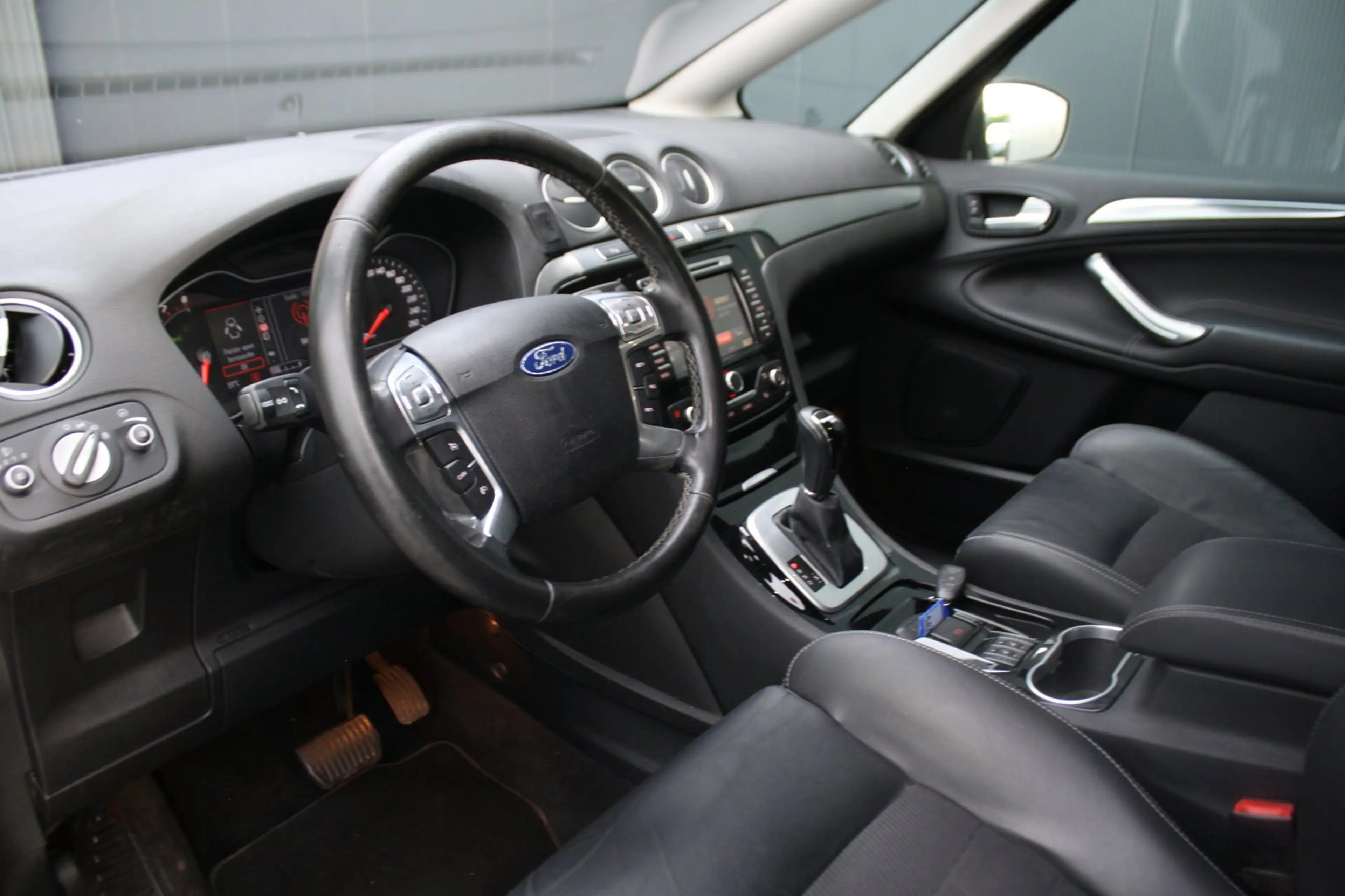 Ford S-Max 2.0 EcoBoost Titanium - NAVIGATIE - TREKHAAK - 2 x — photo 4