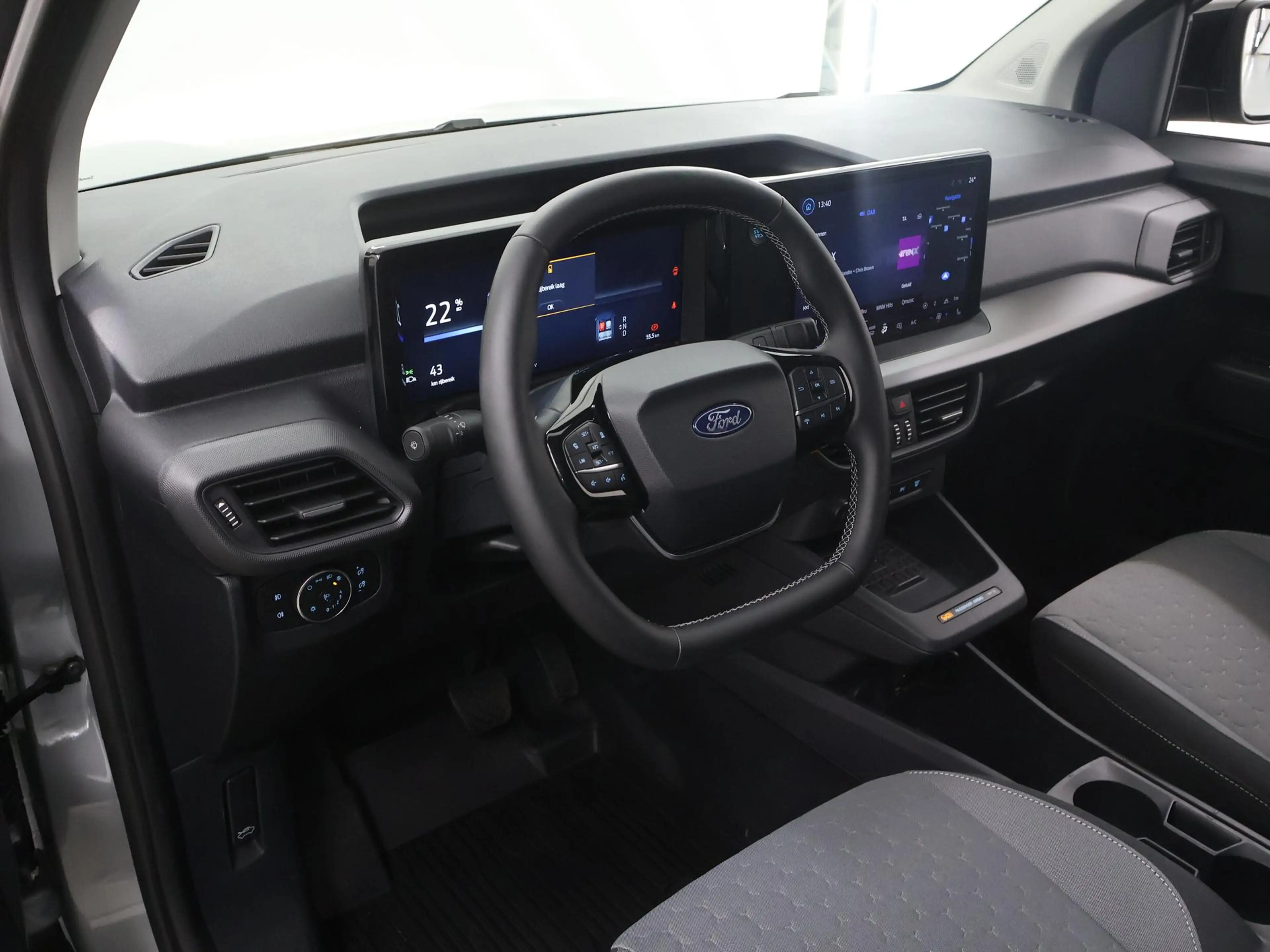 Ford Transit Courier E-Transit LIMITED | 44 kWh | ADAPTIVE CRUISE | LM — photo 7