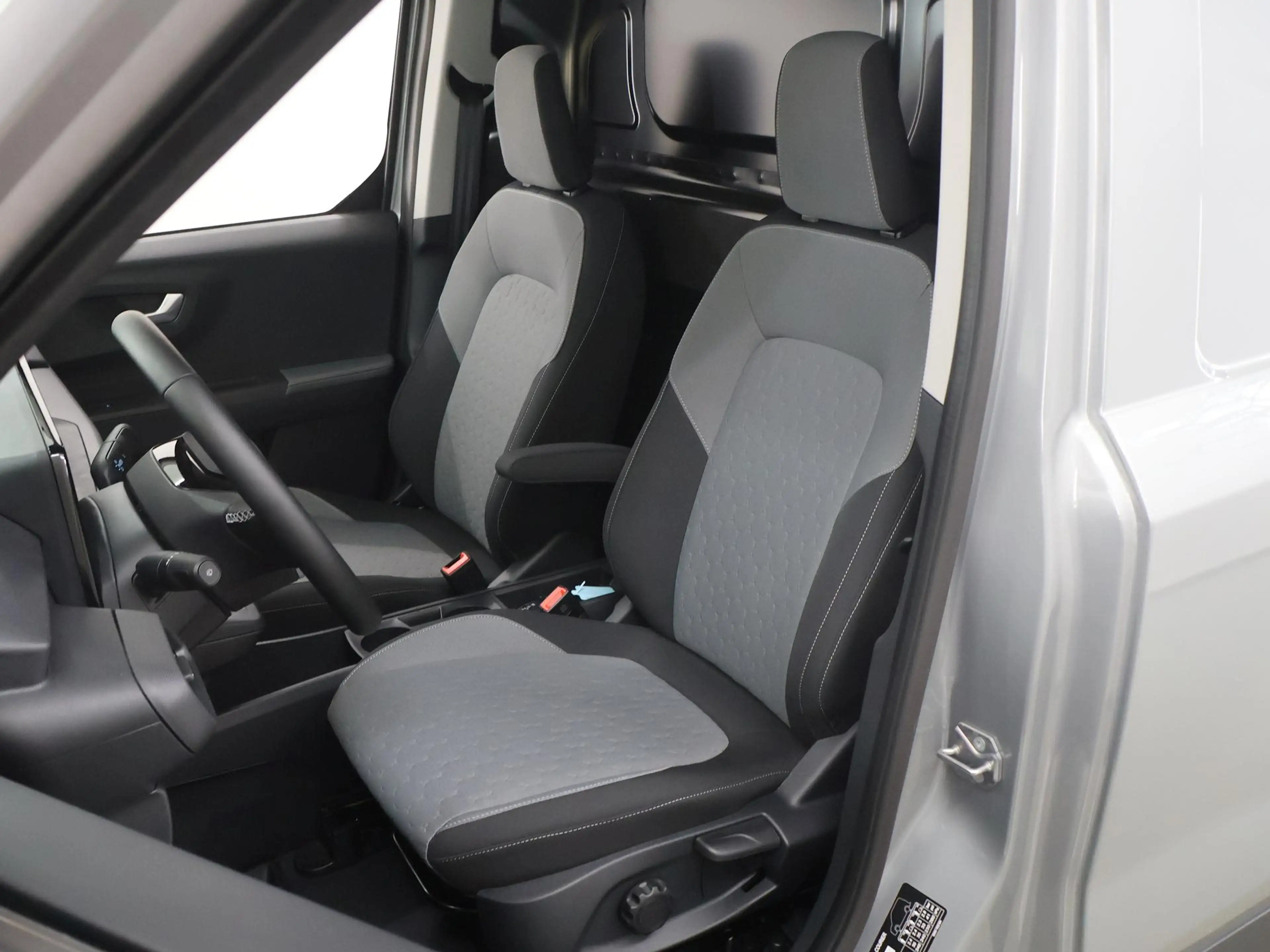 Ford Transit Courier E-Transit LIMITED | 44 kWh | ADAPTIVE CRUISE | LM — photo 8