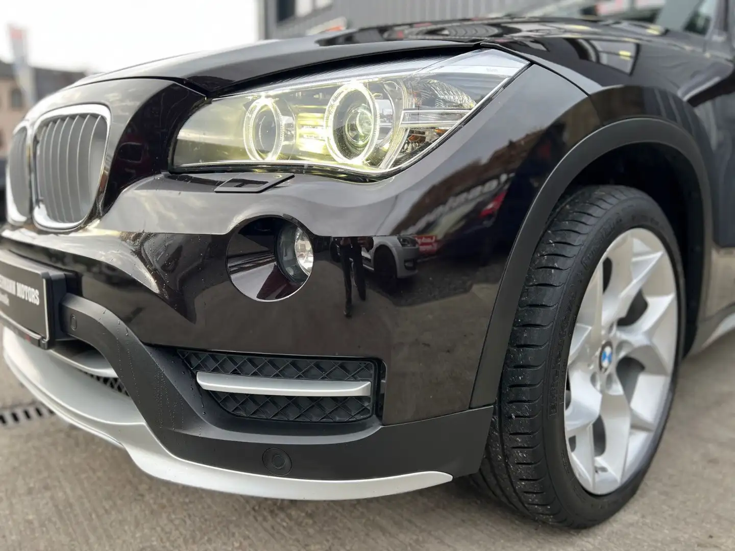 BMW X1 Baureihe X1 20 d xDrive/Navi/Bi-Xen/PDC/SHZ Braun - 2