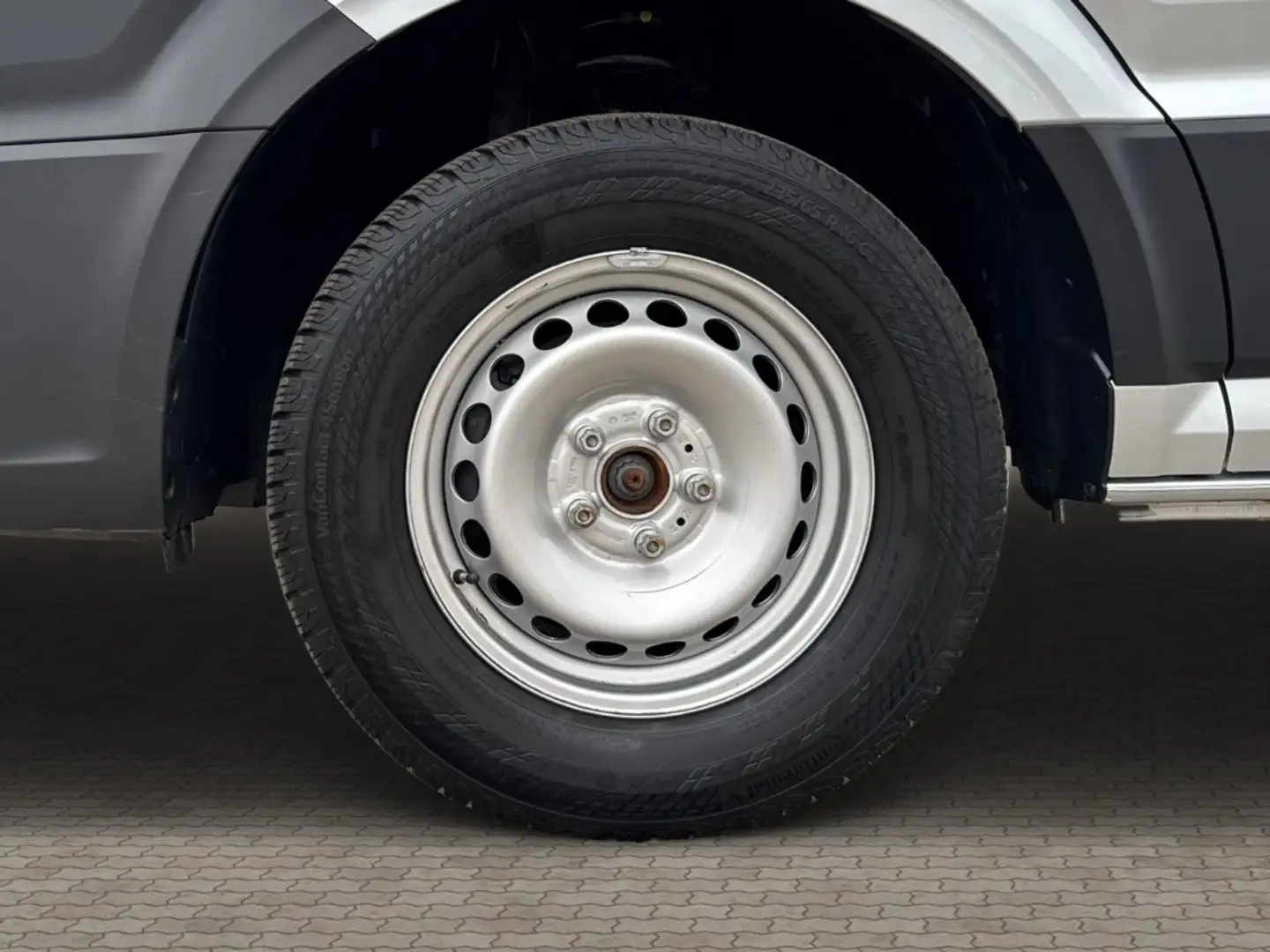 Volkswagen Crafter 35 Kasten Hochdach MR, Kamera, Navi, AHK Silber - 2