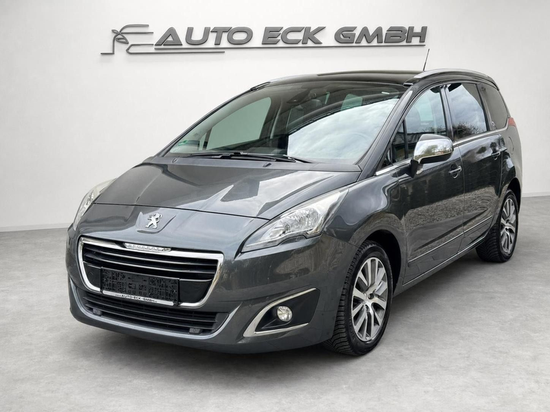 Peugeot 5008 Allure 1.6 , Head-up, PDC, Navi, StHz, Pano