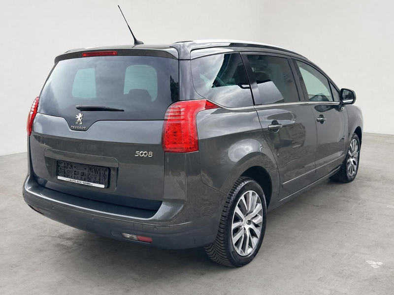 Peugeot 5008 Allure 1.6 , Head-up, PDC, Navi, StHz, Pano — photo 5