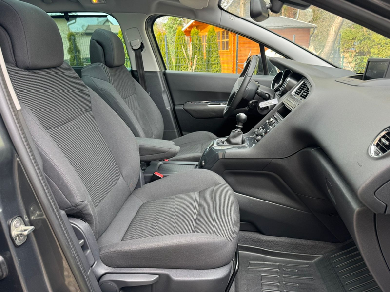 Peugeot 5008 Allure 1.6 , Head-up, PDC, Navi, StHz, Pano — photo 13