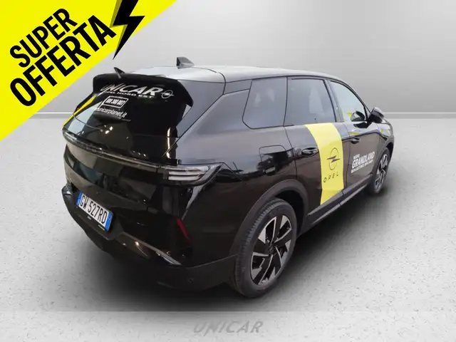 Opel Grandland view 5