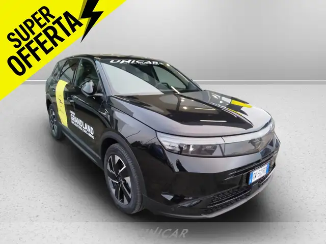 Opel Grandland view 3