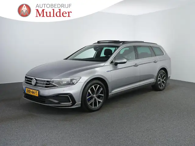 Volkswagen Passat Variant 1.4 TSI PHEV GTE Business | Pano | Carplay | Zwenk