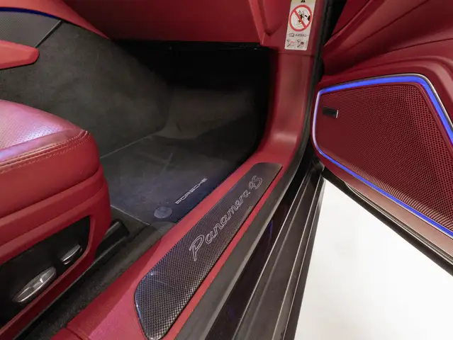 Porsche Panamera view 15