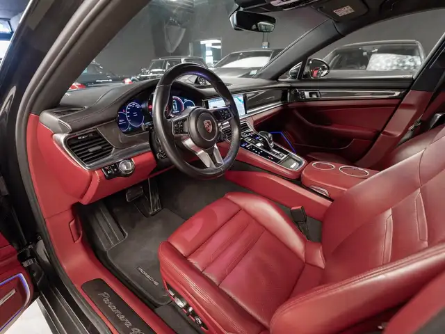 Porsche Panamera view 7