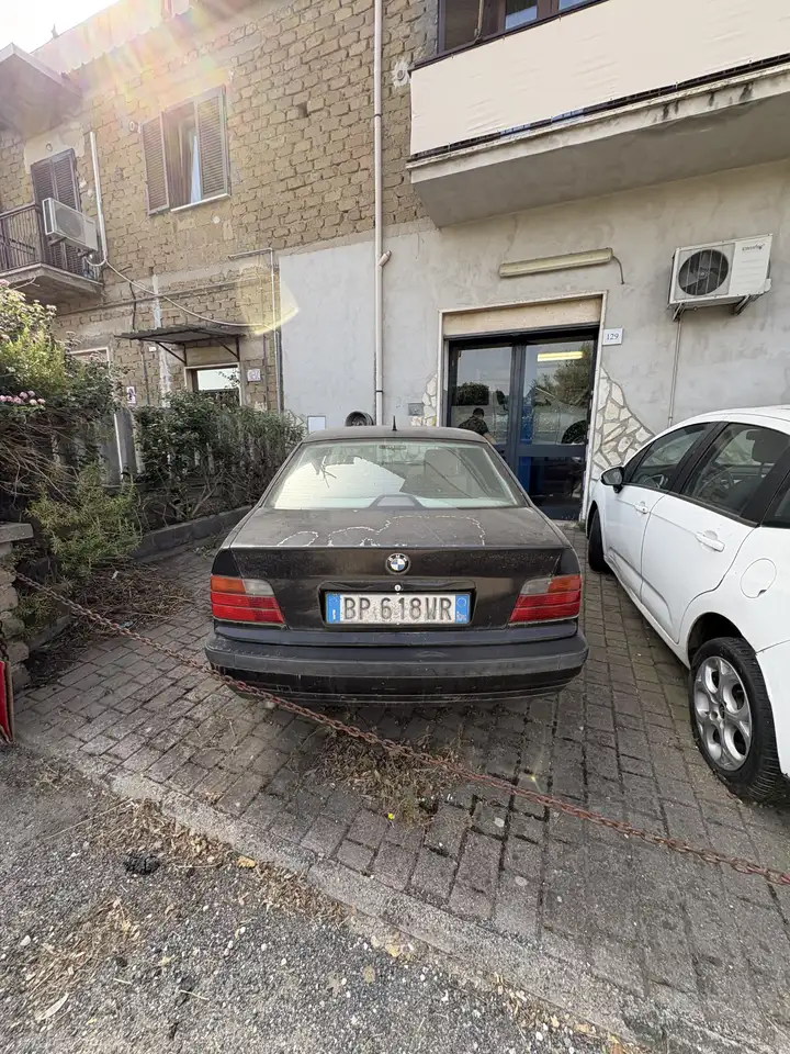 BMW 318tds, foto 2