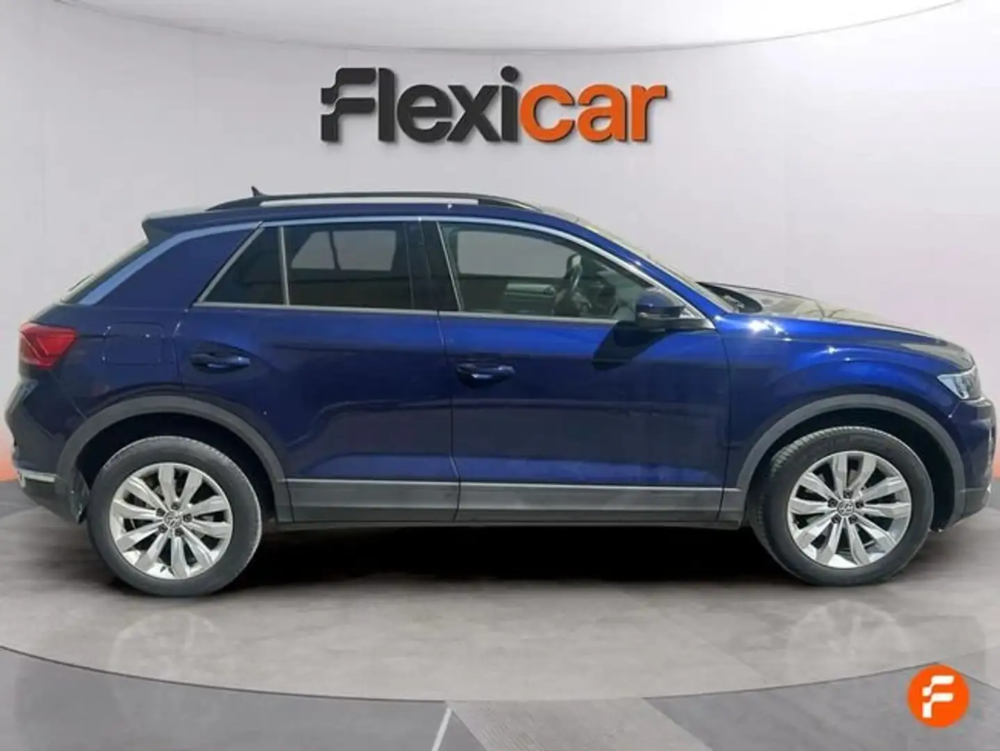 Volkswagen T-Roc 1.5 TSI Advance DSG7 Bleu - 2