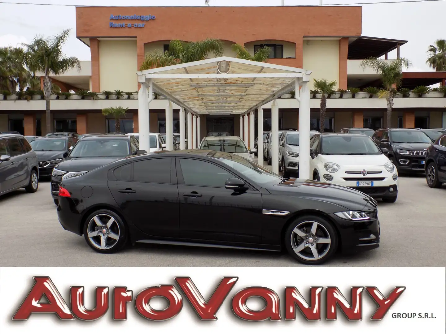 Jaguar XE 2.0d R-Sport 180cv auto Negro - 1