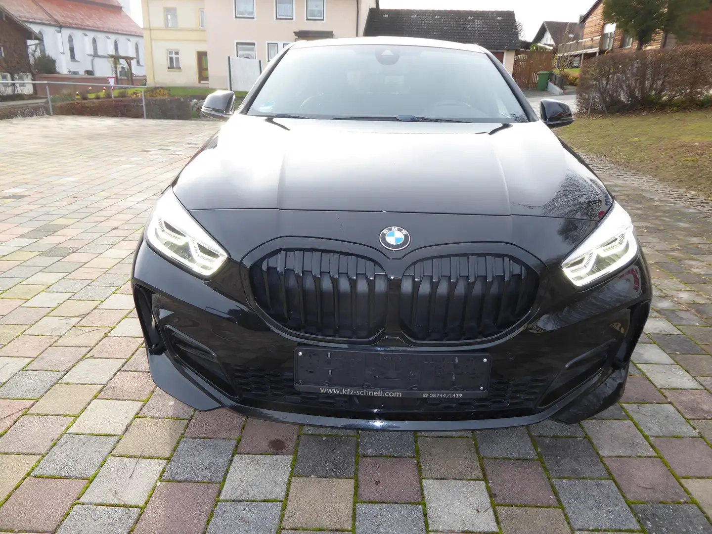 BMW 118 118 i M Sport reparierter Unfallschaden, LED, PDC Schwarz - 2