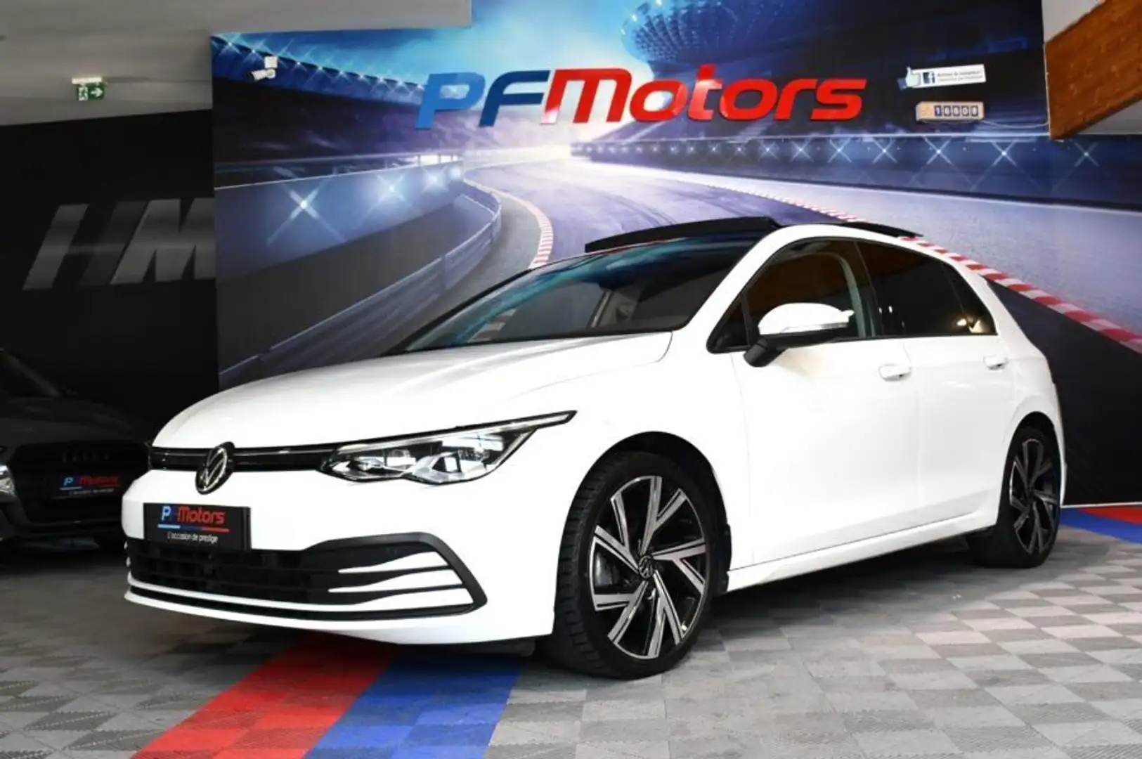 Volkswagen Golf 8 Life 1.5 TSI 150 BVM6 GPS Virtual TO IQ Light AC Blanc - 1