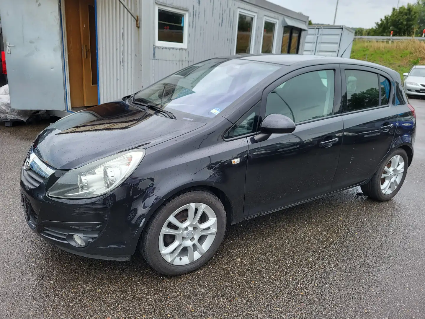 Opel Corsa Sport Schwarz - 2