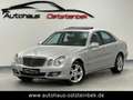 Mercedes-Benz E 320 CDI AVANTGARDE/4-MATIC/BI-XEN/PDC/SHZ/AHK/ Silber - thumbnail 1