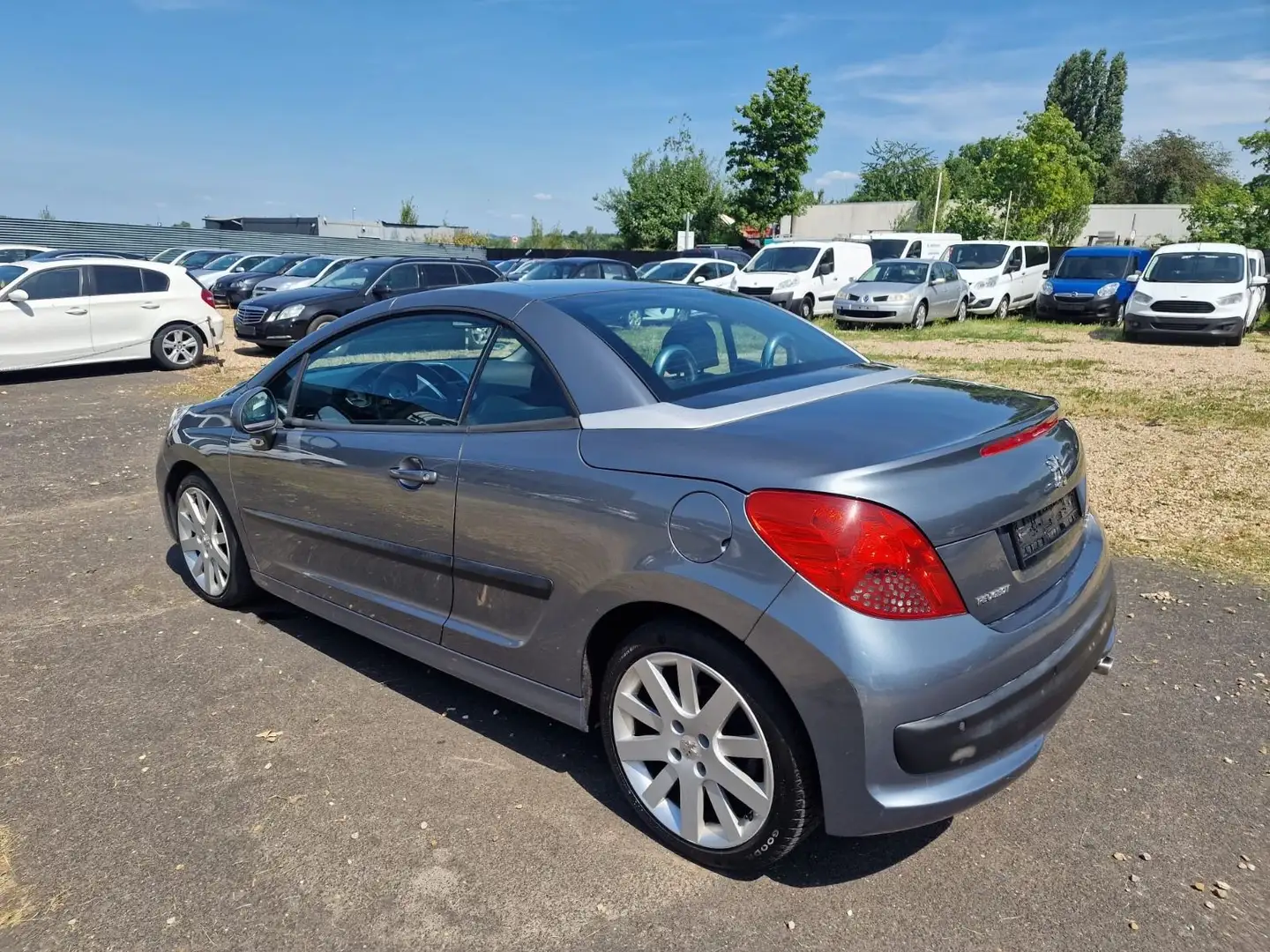 Peugeot 207 CC Cabrio-Coupe Sport Grau - 2