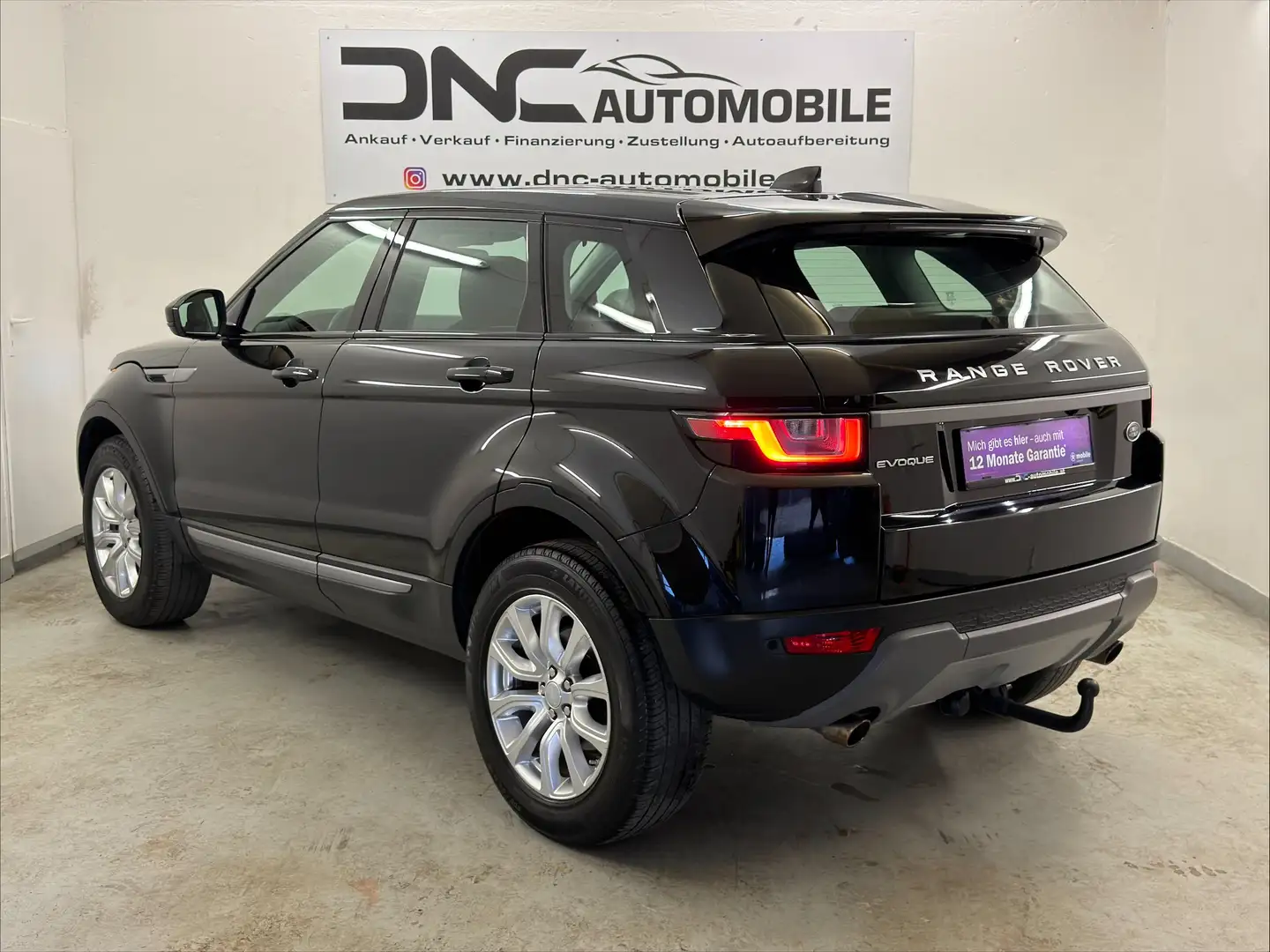Land Rover Range Rover Evoque SE 2,0 TD4 Aut.*AHK*SPURH.* Schwarz - 2