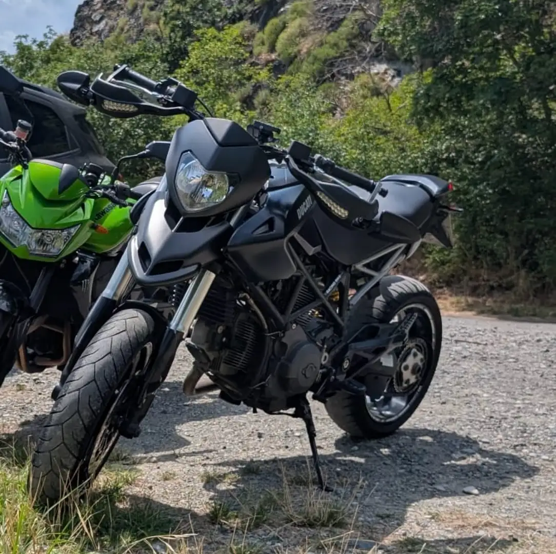 Ducati Hypermotard 796 - 1