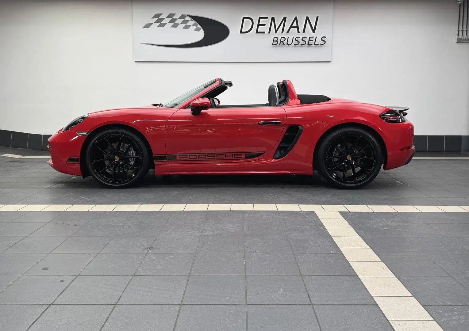 Porsche 718 718 Boxster 2.0 Turbo Style Edition PDK Rouge - 2